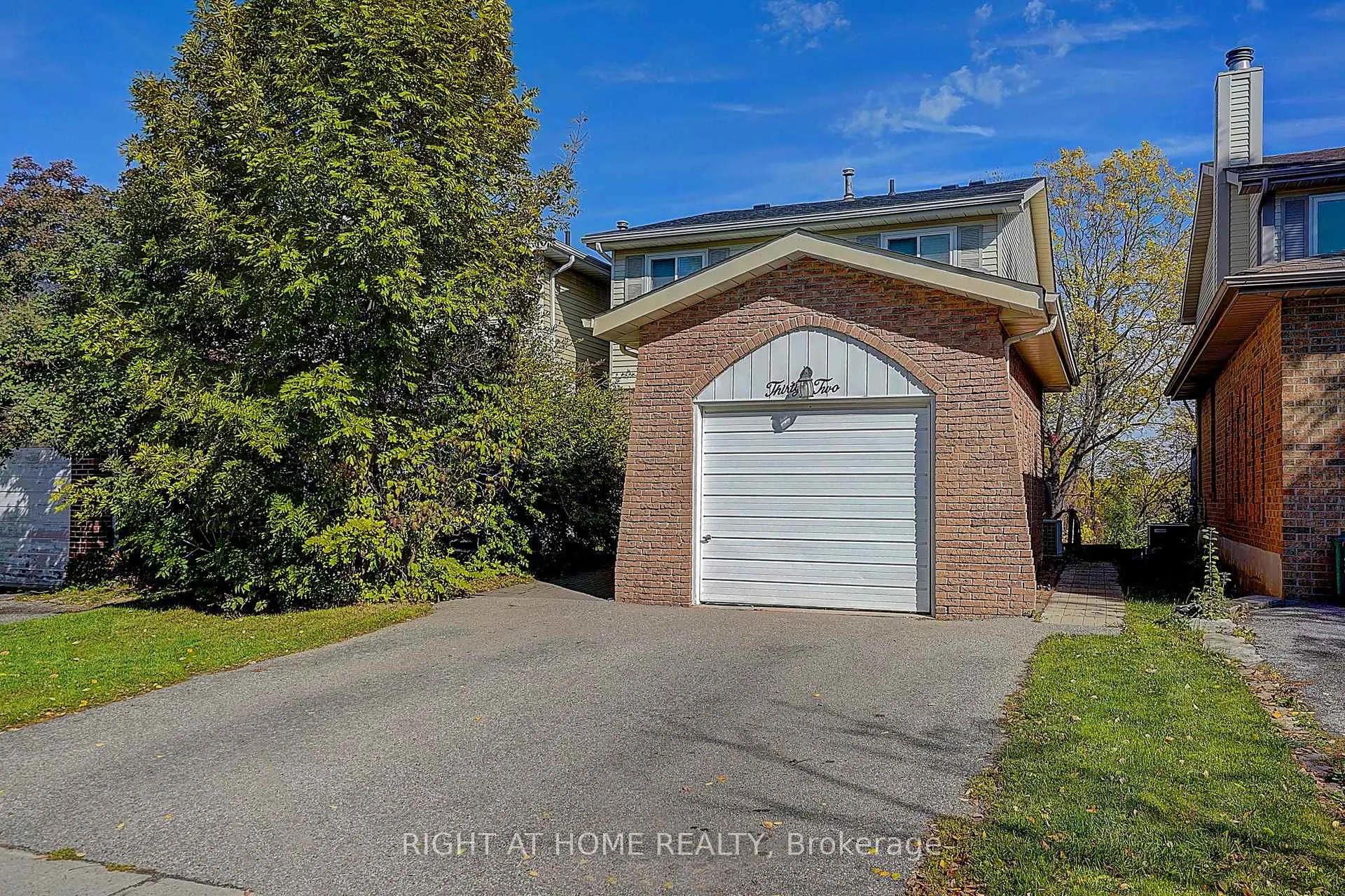 Photo 46 of 32 Macauley Drive, Markham, Aileen-Willowbrook — HOMEH