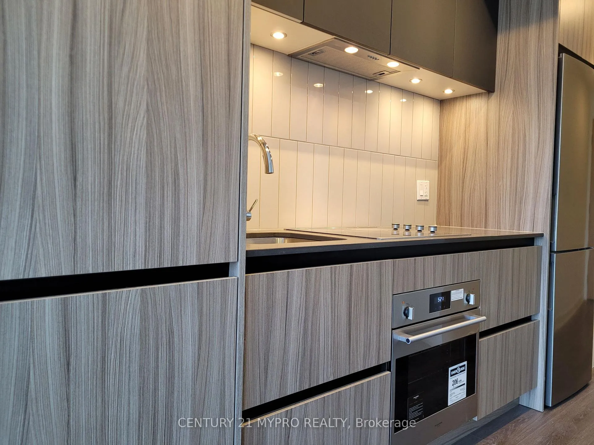 Photo 5 of Unit 1012, 7950 Bathurst Street, Vaughan, Beverley Glen — HOMEH