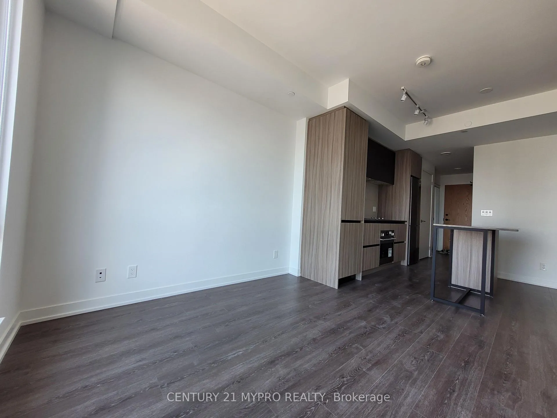 Photo 8 of Unit 1012, 7950 Bathurst Street, Vaughan, Beverley Glen — HOMEH