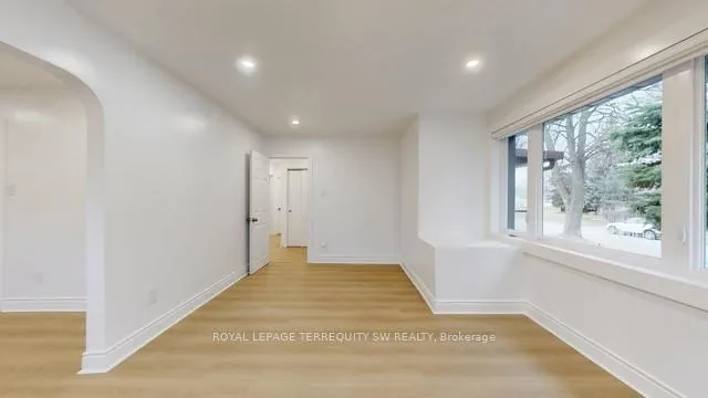Photo 3 of Unit Main, 19 Hawthorne Road, Etobicoke, Kingsview Village-The Westway — HOMEH