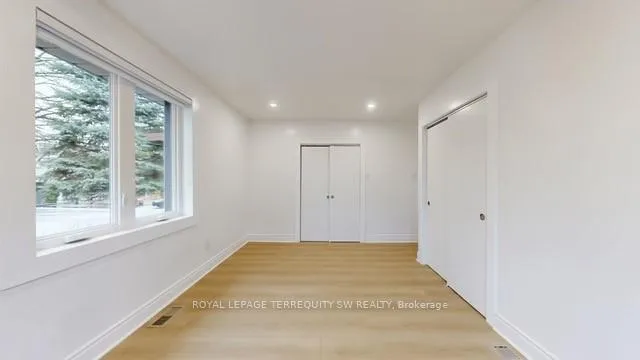 Photo 32 of Unit Main, 19 Hawthorne Road, Etobicoke, Kingsview Village-The Westway — HOMEH