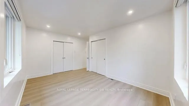 Photo 33 of Unit Main, 19 Hawthorne Road, Etobicoke, Kingsview Village-The Westway — HOMEH