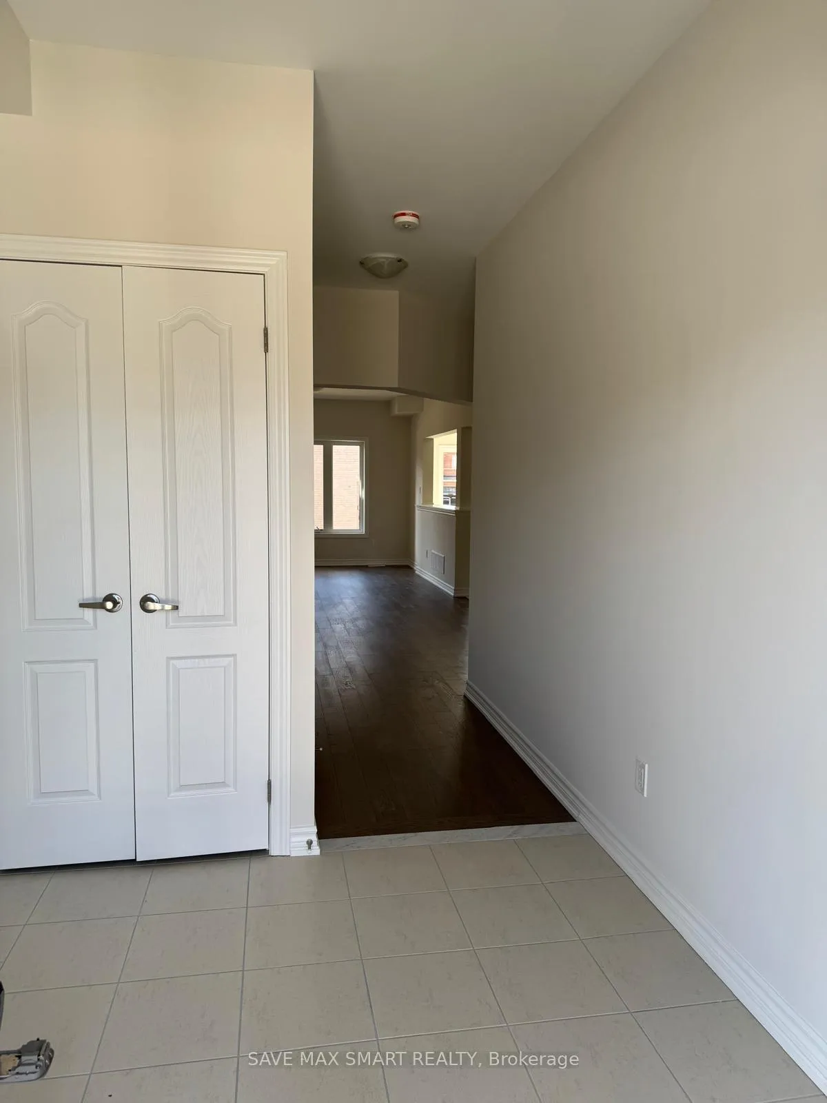 Photo 2 of 5 Huntsworth Avenue, Thorold, Thorold Downtown — HOMEH
