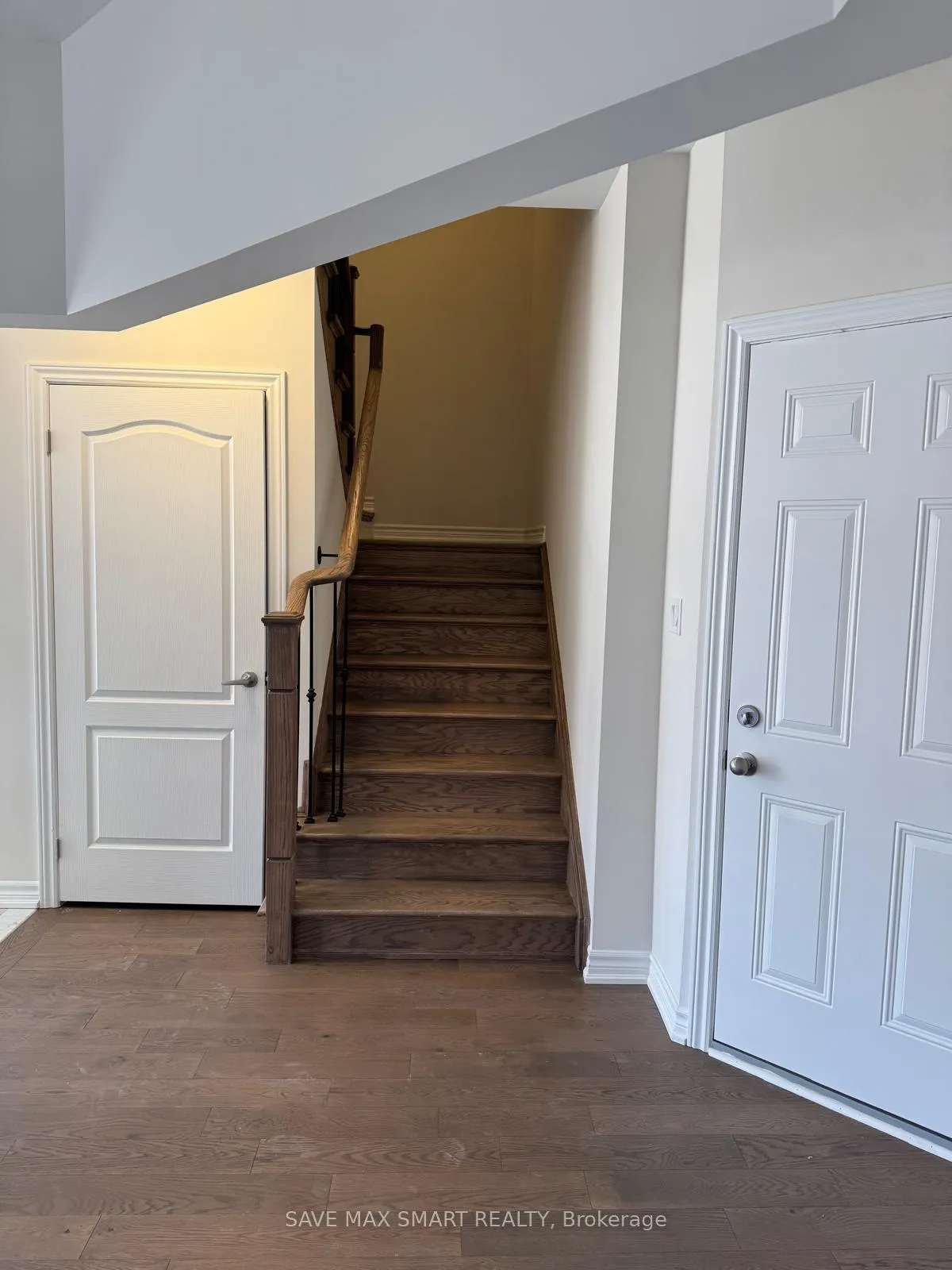 Photo 7 of 5 Huntsworth Avenue, Thorold, Thorold Downtown — HOMEH