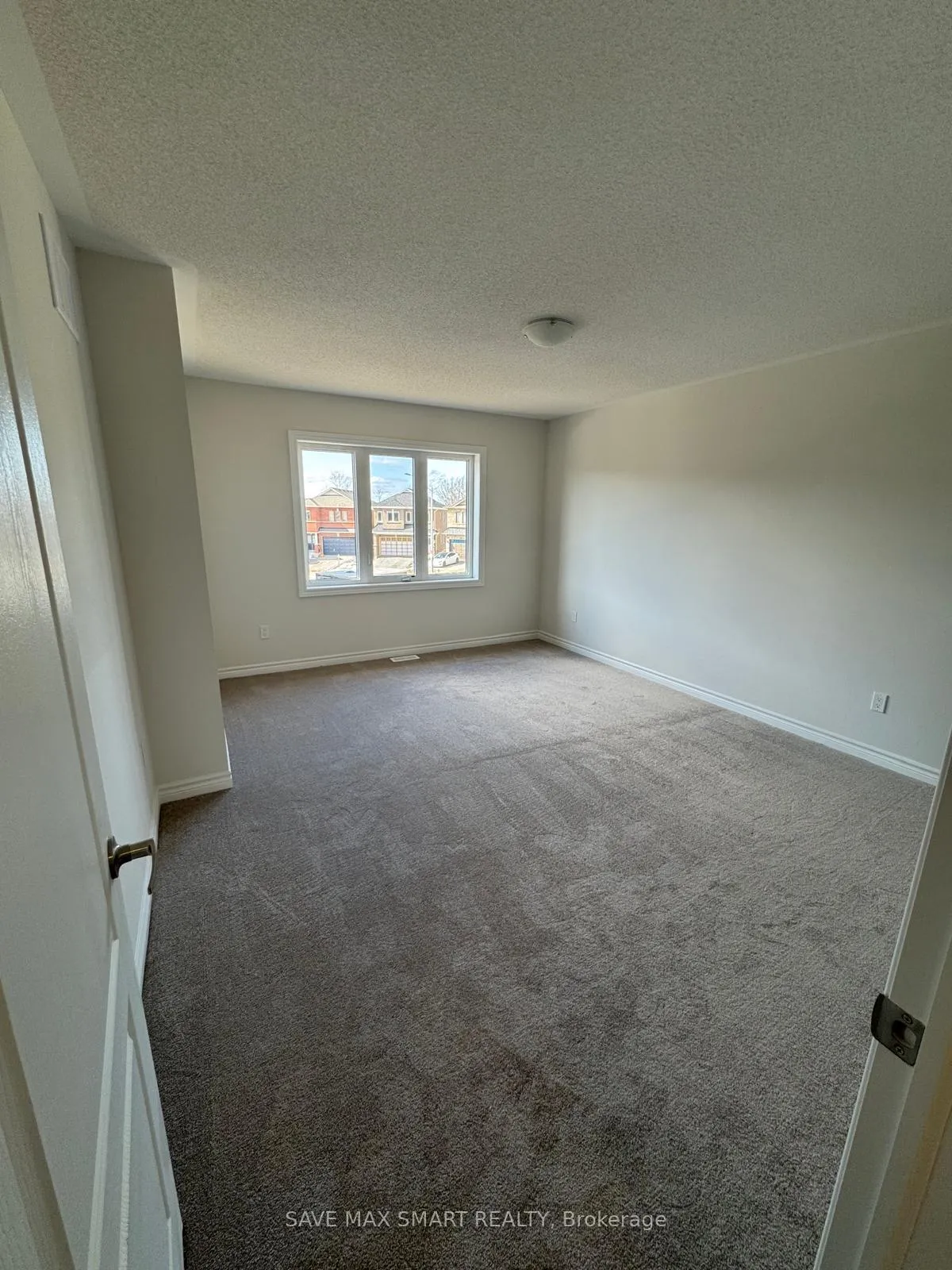 Photo 11 of 5 Huntsworth Avenue, Thorold, Thorold Downtown — HOMEH