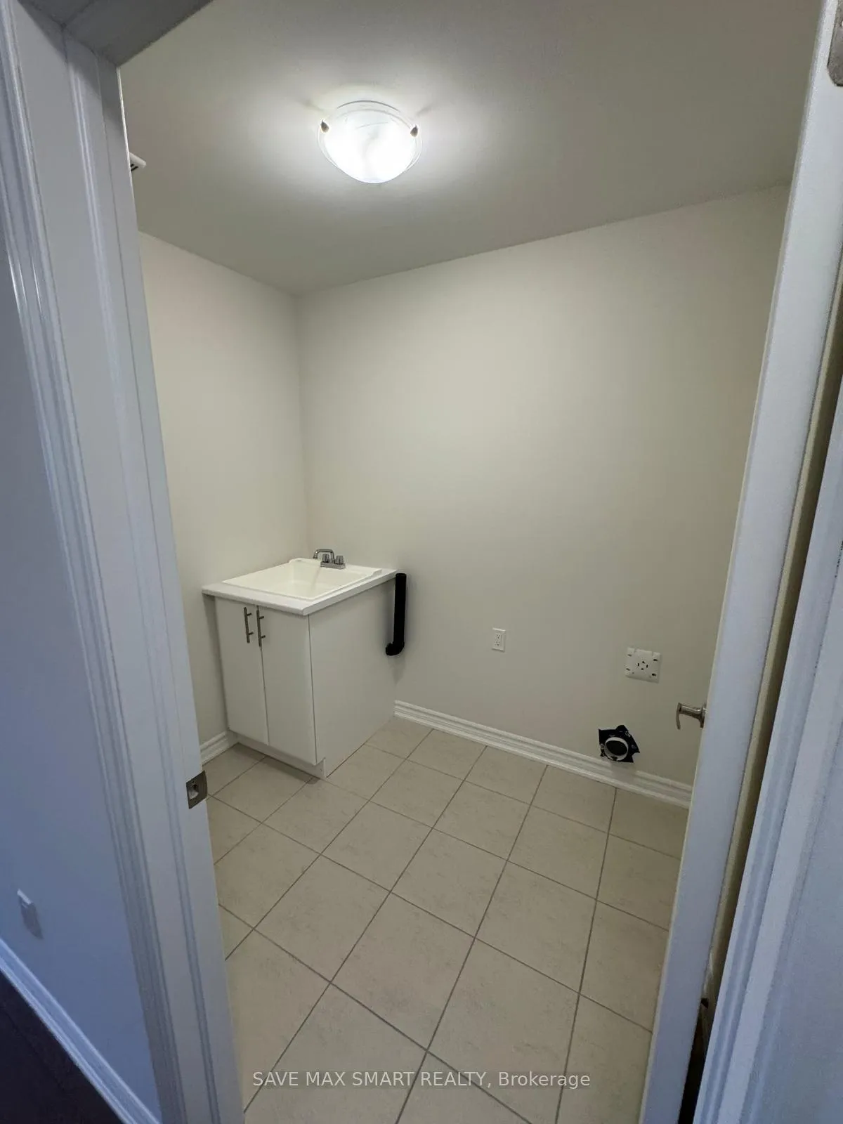 Photo 22 of 5 Huntsworth Avenue, Thorold, Thorold Downtown — HOMEH