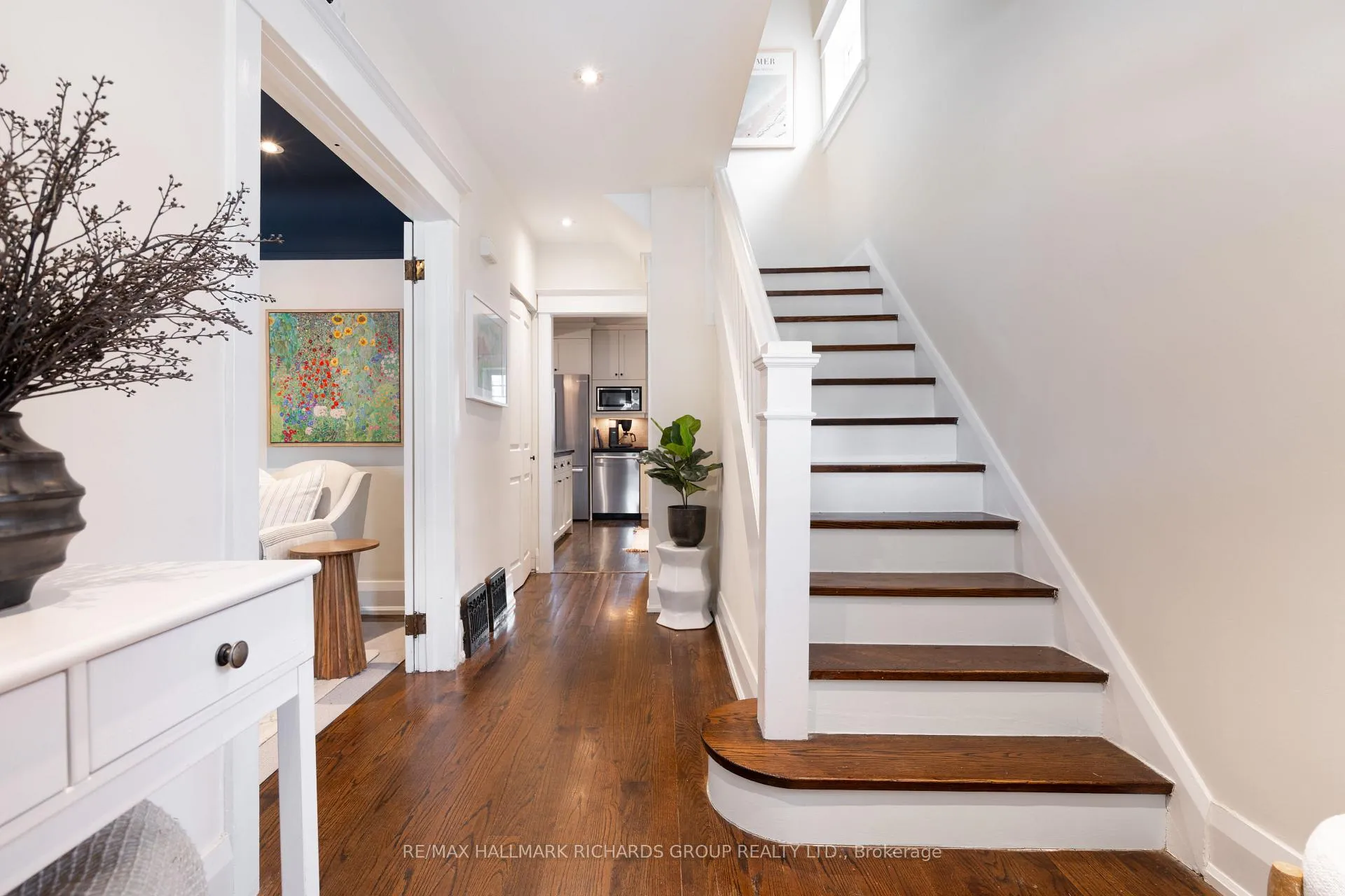 Photo 3 of 152 Hammersmith Avenue, Toronto, The Beaches — HOMEH
