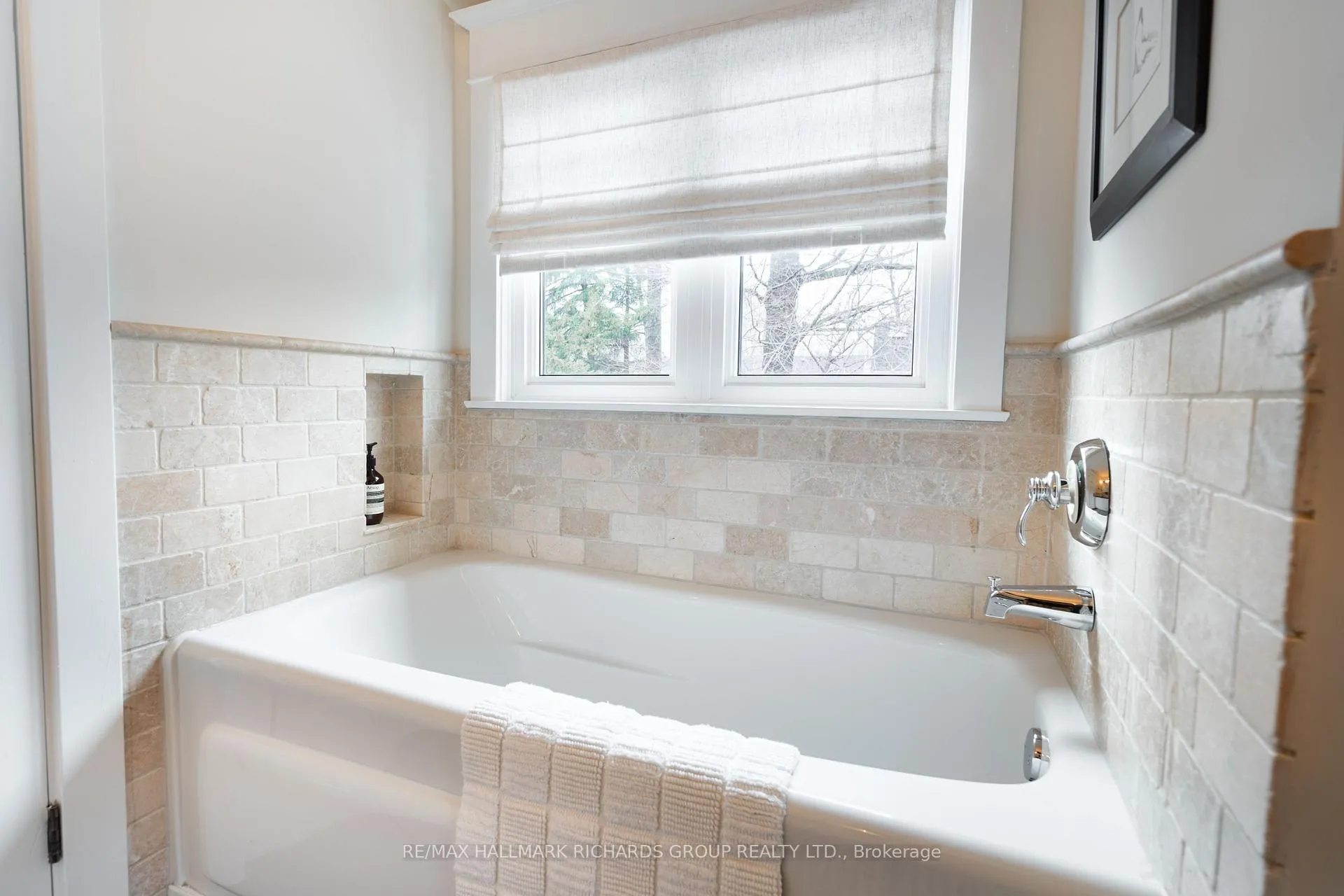 Photo 16 of 152 Hammersmith Avenue, Toronto, The Beaches — HOMEH