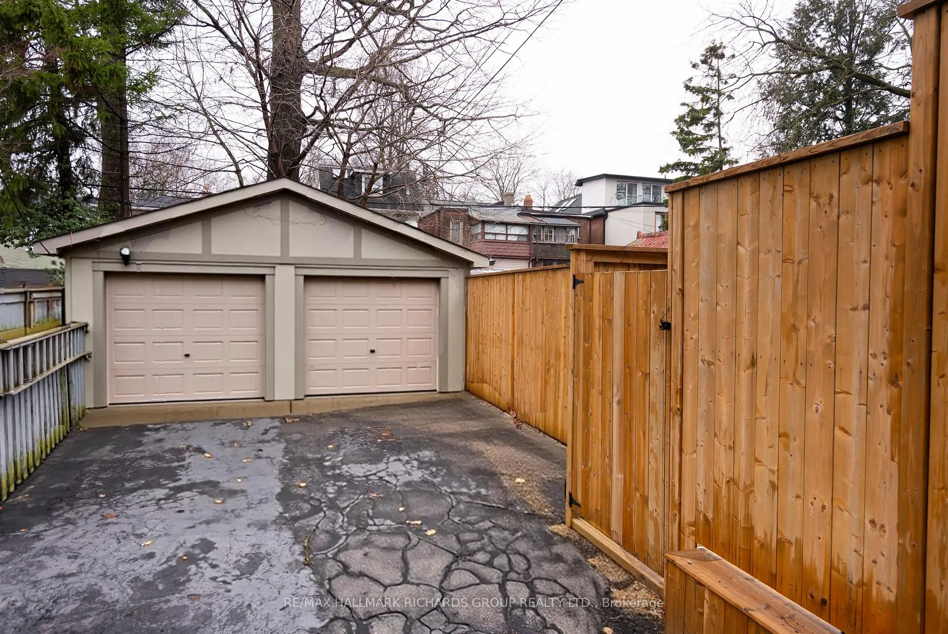 Photo 25 of 152 Hammersmith Avenue, Toronto, The Beaches — HOMEH