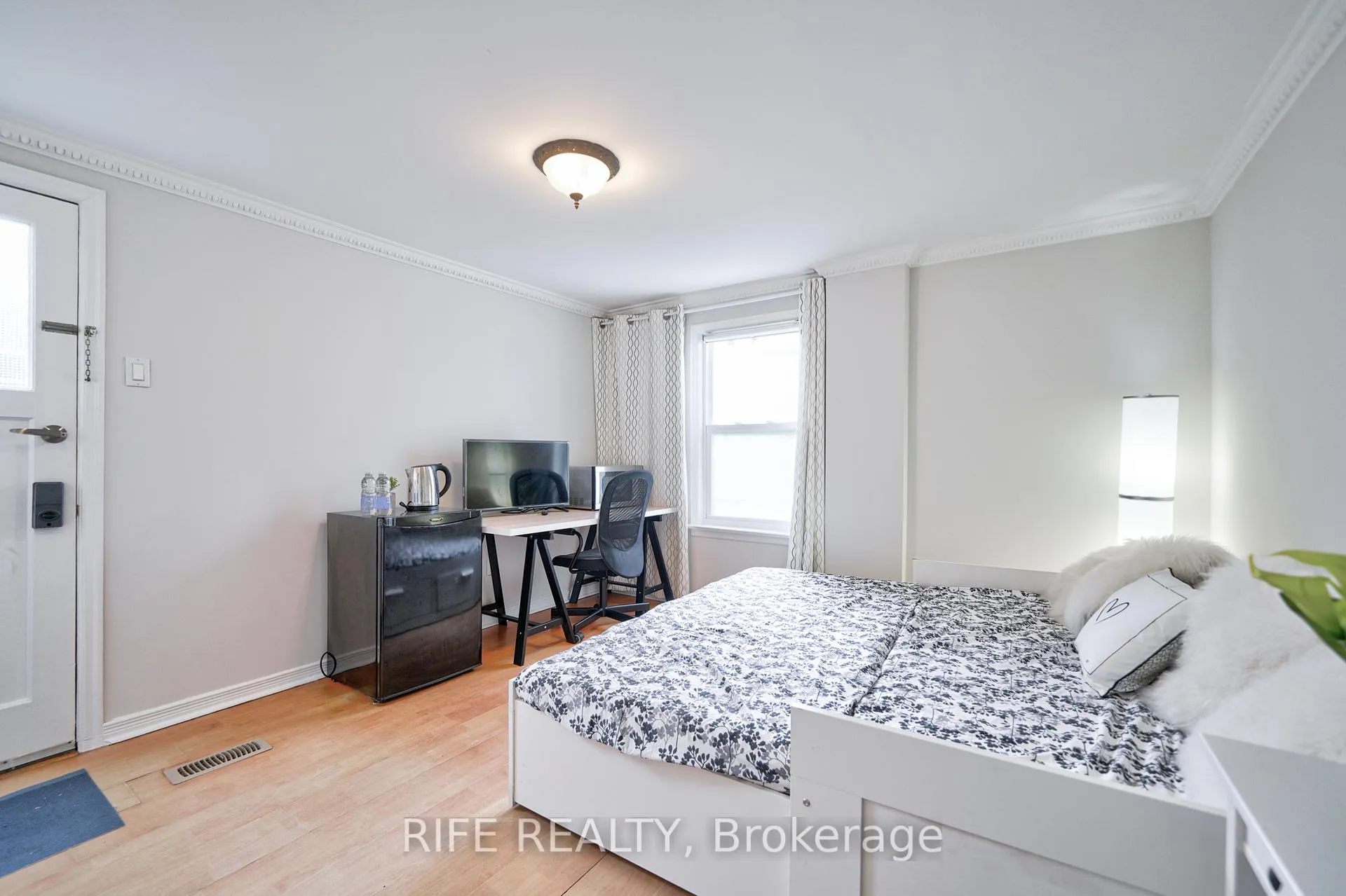 Photo 3 of Unit Studio Unit, 239 Crestwood Road, Vaughan, Crestwood-Springfarm-Yorkhill — HOMEH