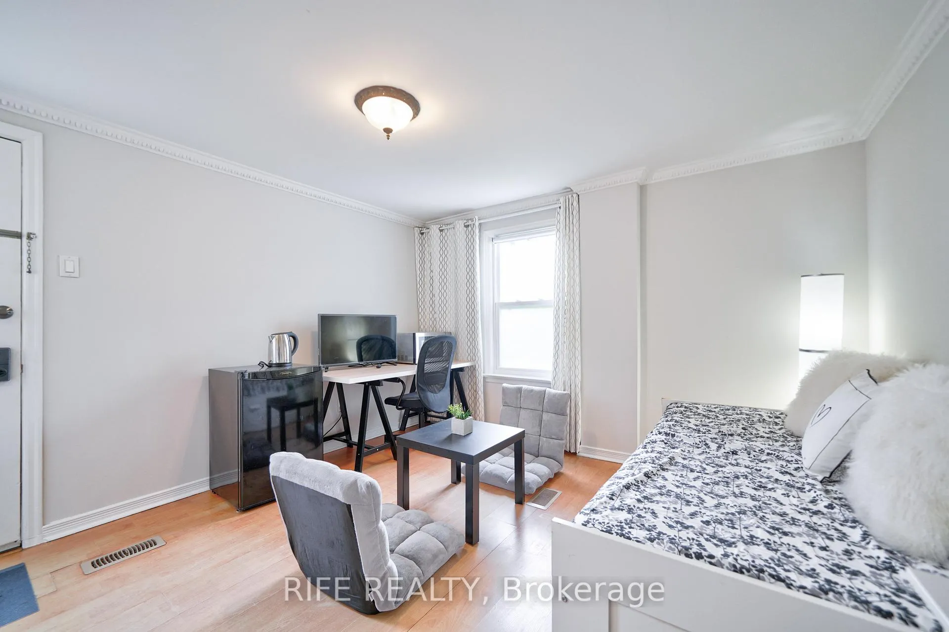 Photo 4 of Unit Studio Unit, 239 Crestwood Road, Vaughan, Crestwood-Springfarm-Yorkhill — HOMEH