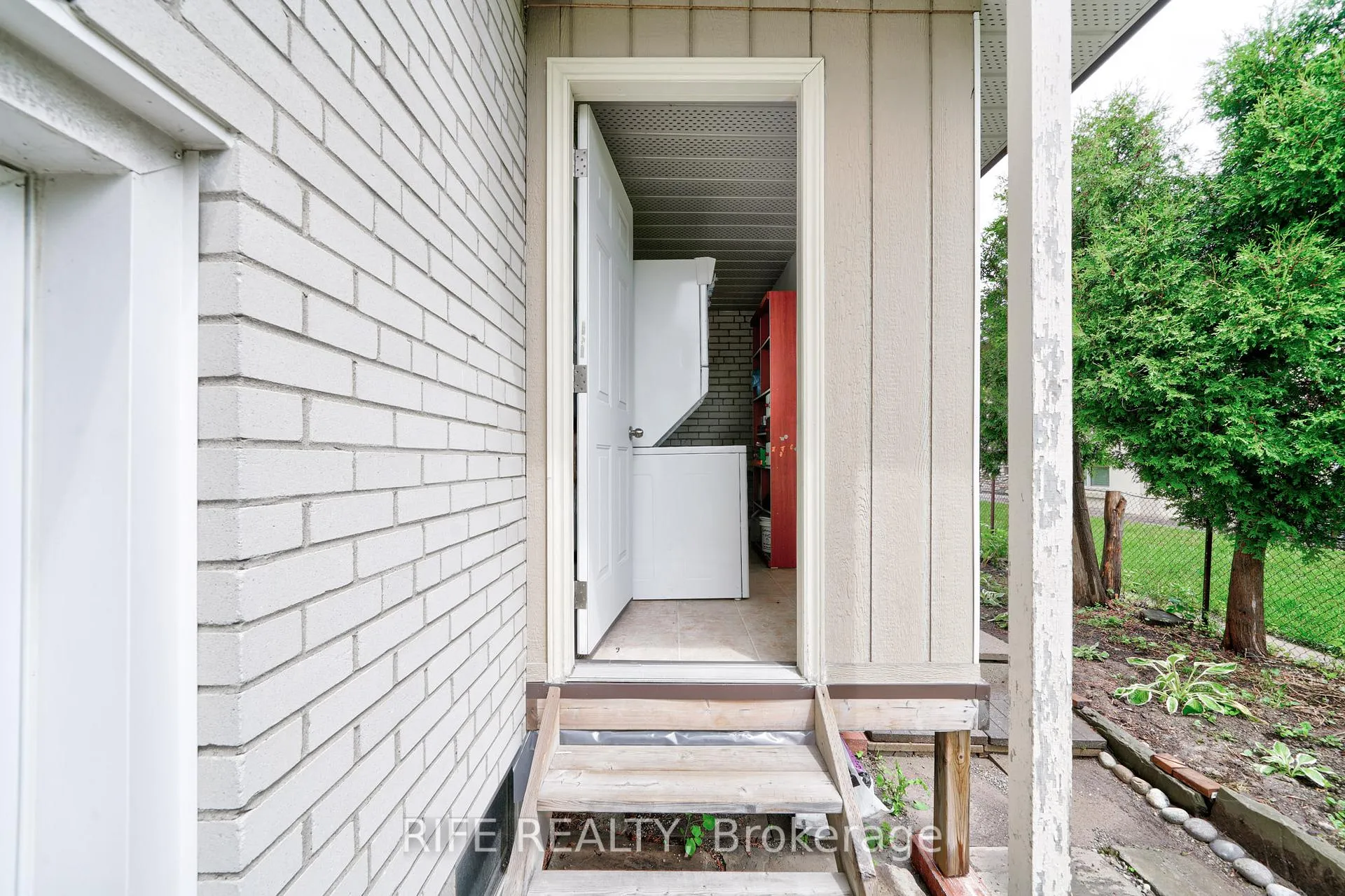 Photo 8 of Unit Studio Unit, 239 Crestwood Road, Vaughan, Crestwood-Springfarm-Yorkhill — HOMEH