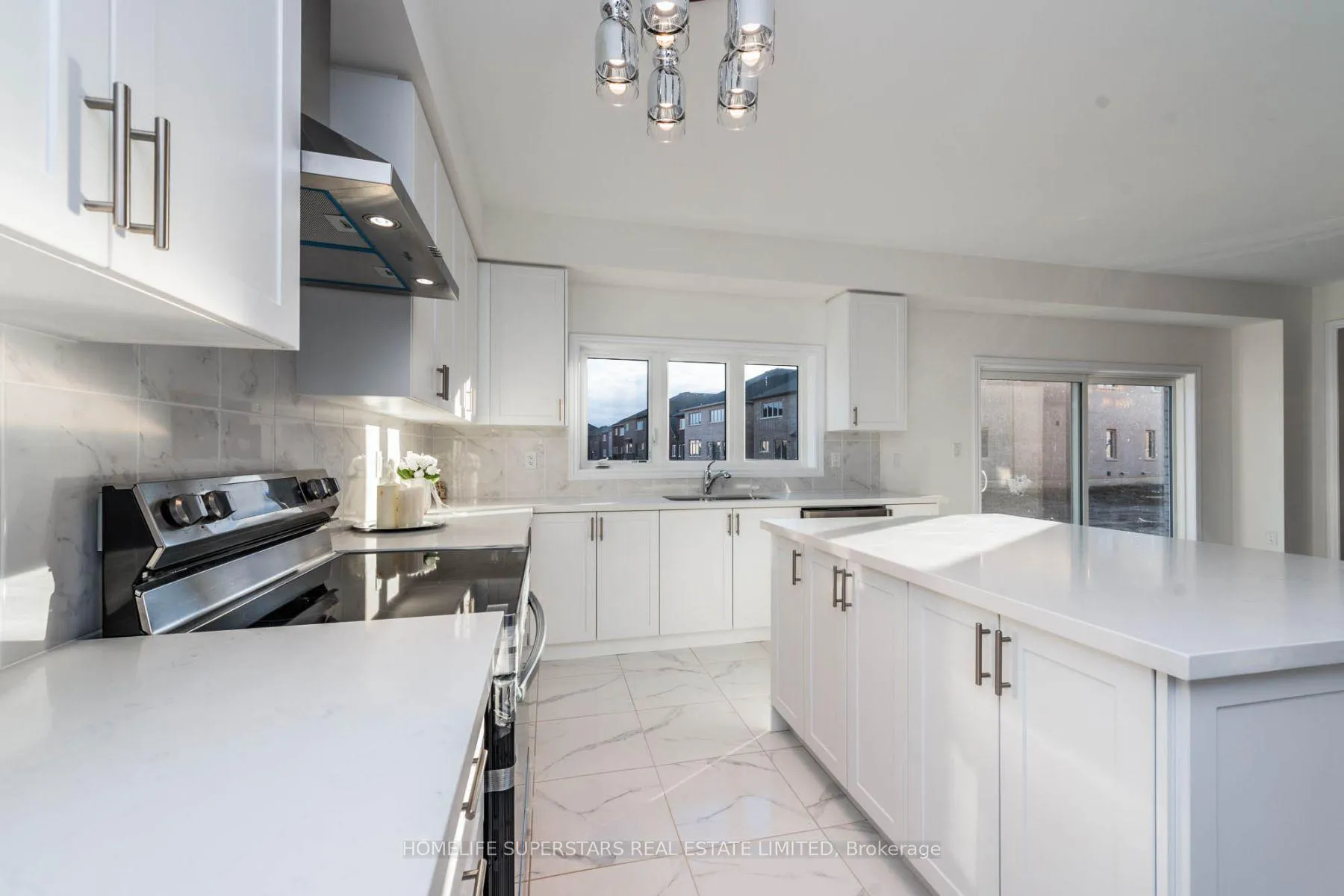 Photo 9 of 1121 Cole Street, Innisfil, Alcona — HOMEH