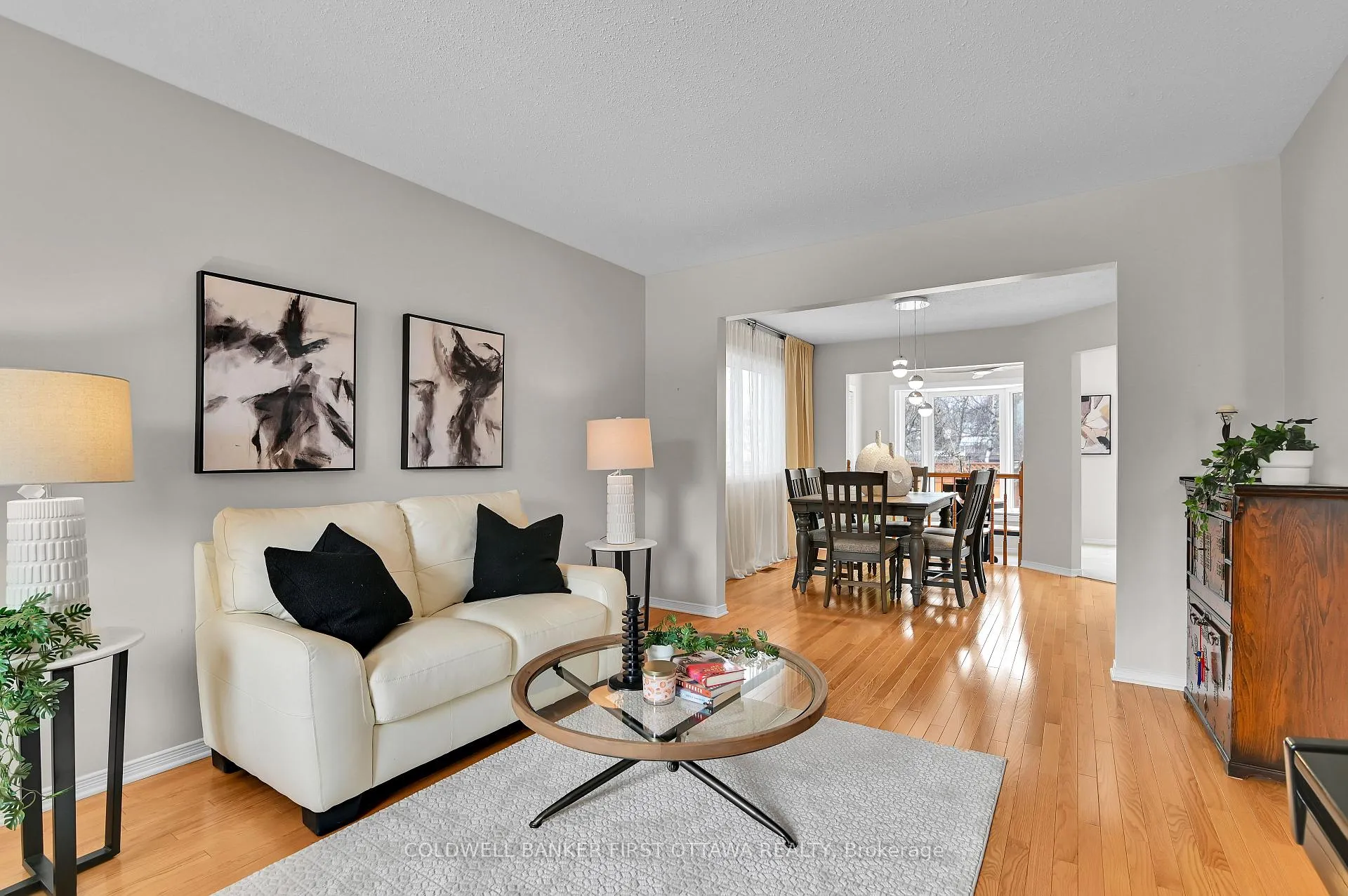 Photo 7 of 77 Topley Crescent W, Ottawa, Hunt Club Park — HOMEH
