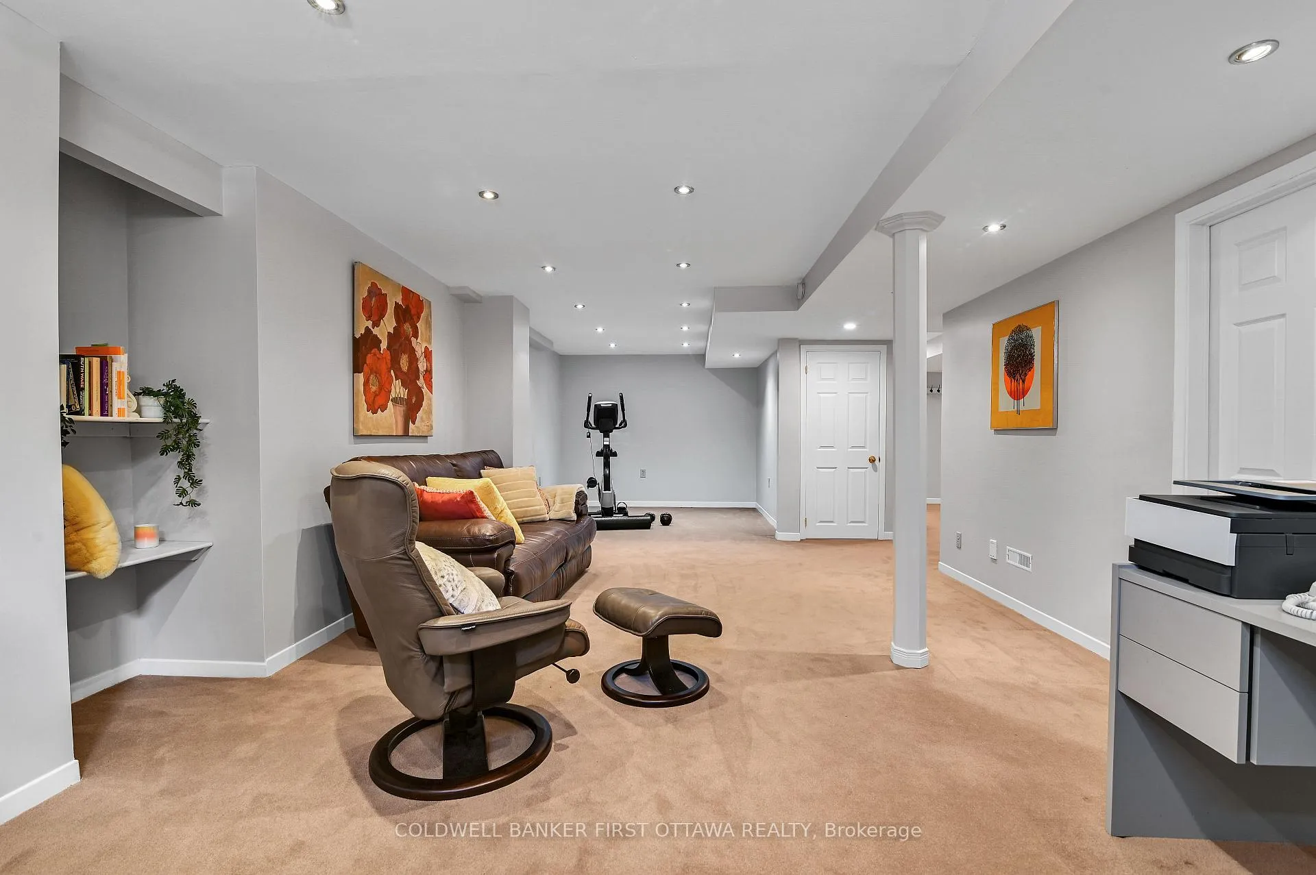 Photo 32 of 77 Topley Crescent W, Ottawa, Hunt Club Park — HOMEH