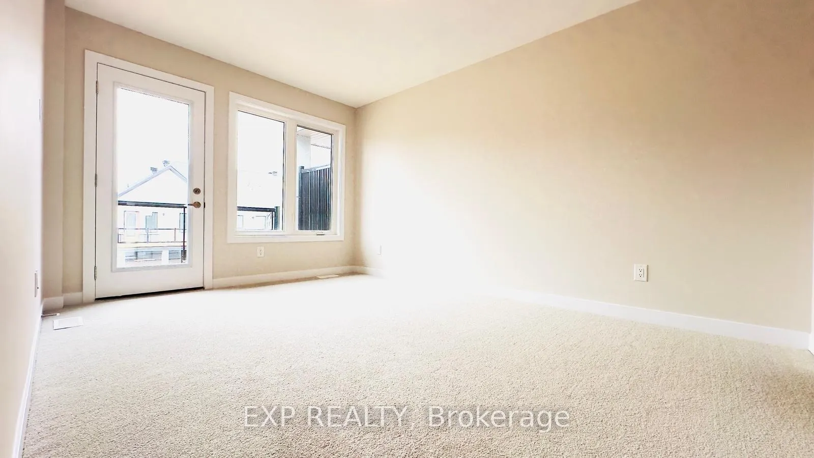 Photo 15 of 215 Speckled Alder Row, Ottawa, Barrhaven - Half Moon Bay — HOMEH