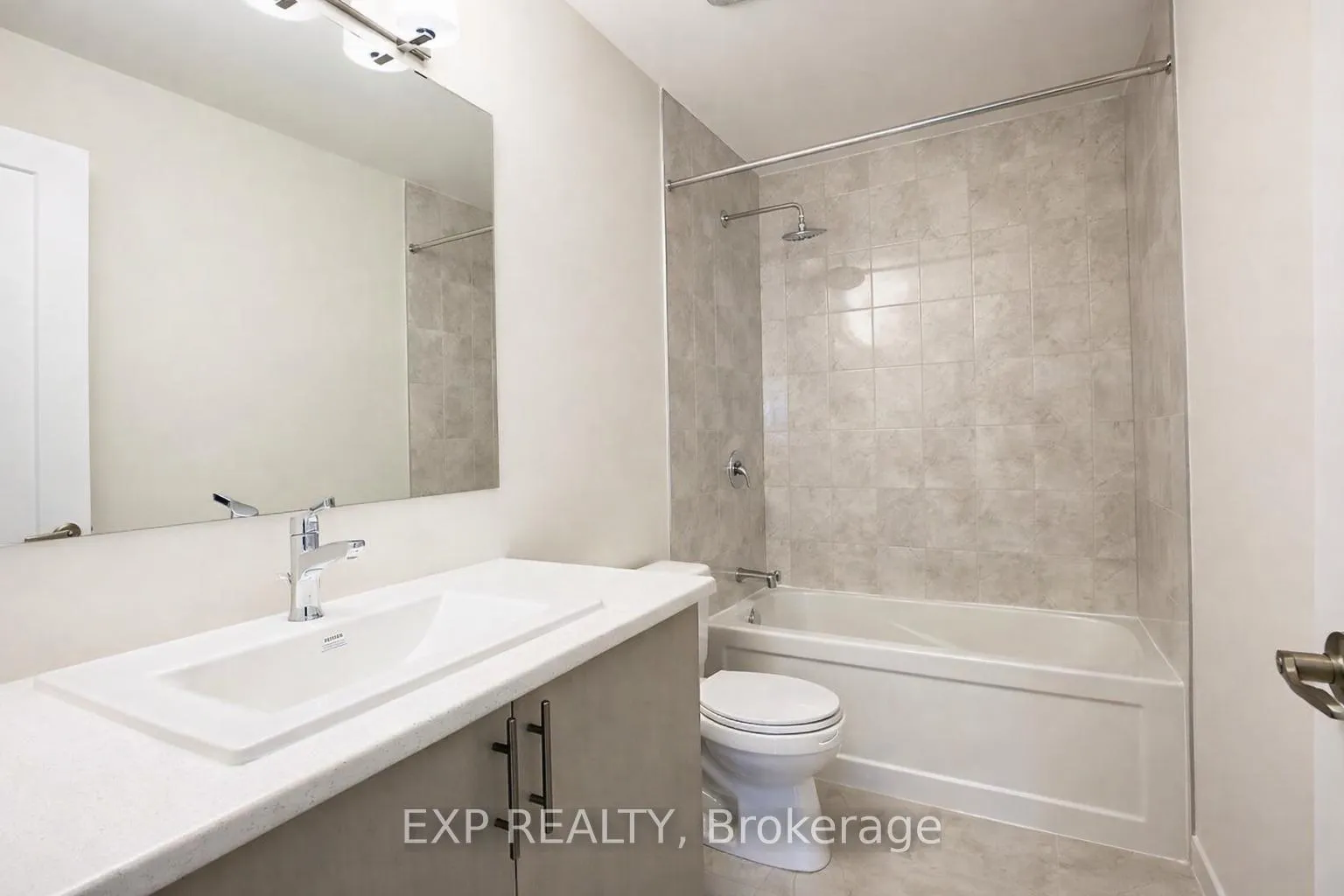 Photo 18 of 215 Speckled Alder Row, Ottawa, Barrhaven - Half Moon Bay — HOMEH