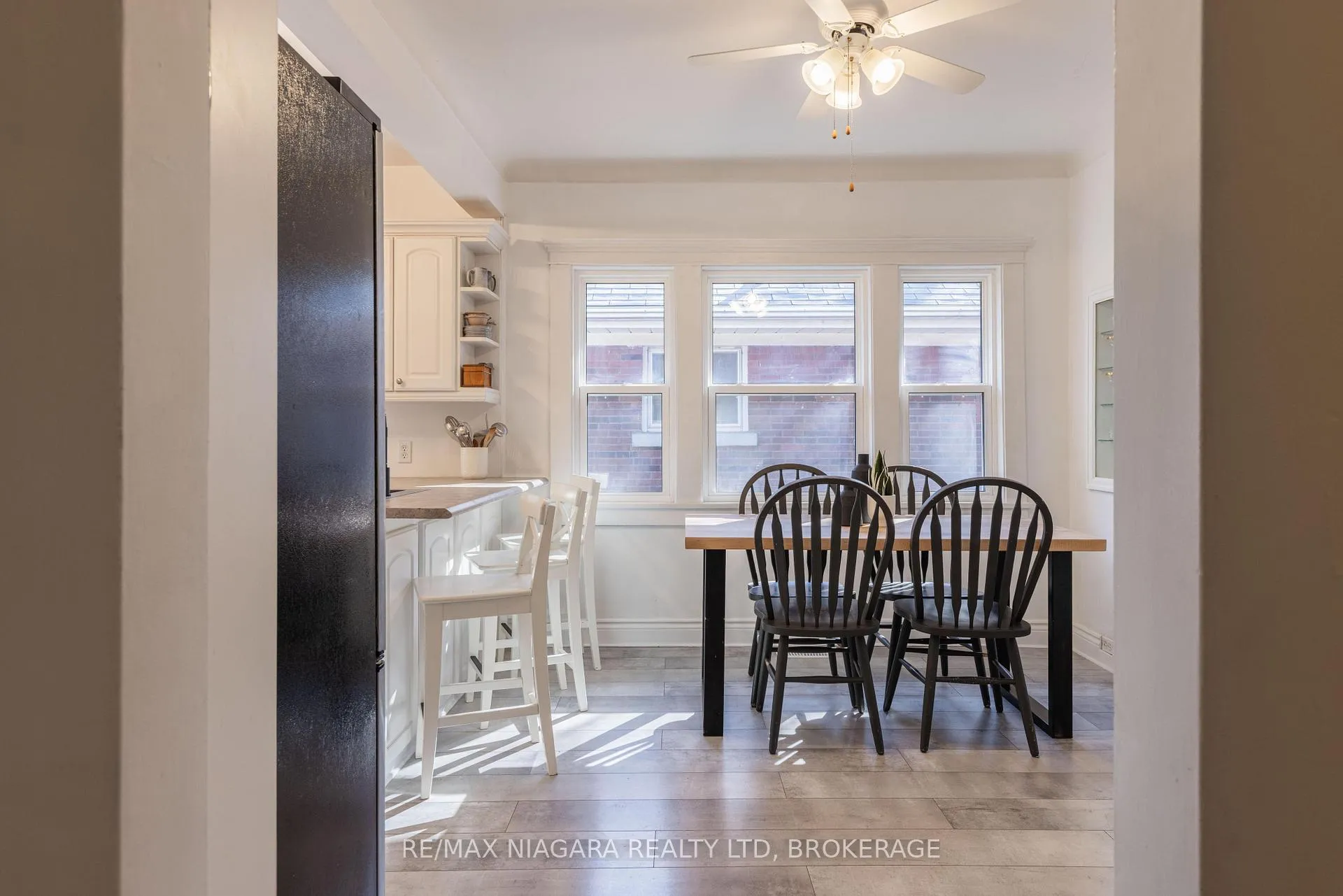 Photo 12 of 19 Linden Street, St. Catharines, Downtown — HOMEH