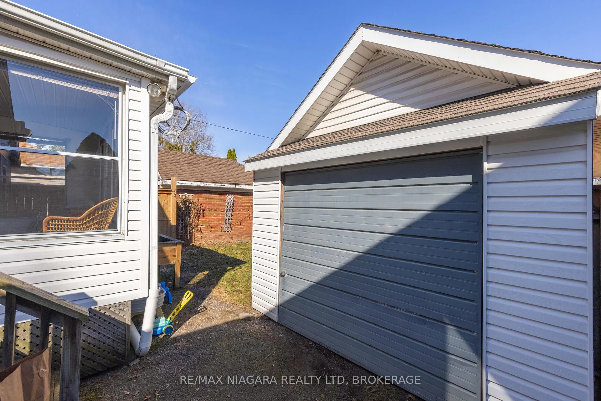 Photo 20 of 19 Linden Street, St. Catharines, Downtown — HOMEH