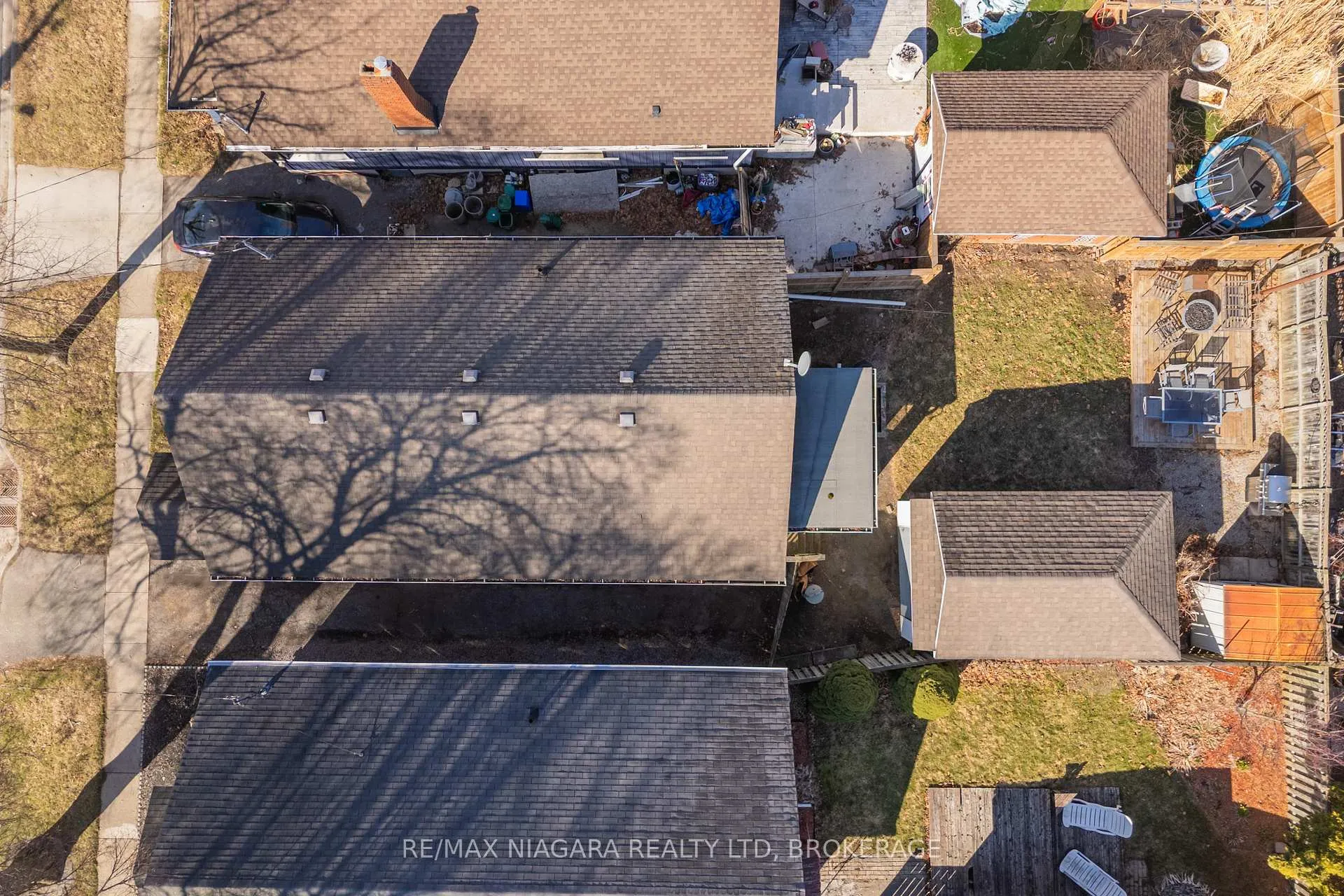 Photo 23 of 19 Linden Street, St. Catharines, Downtown — HOMEH