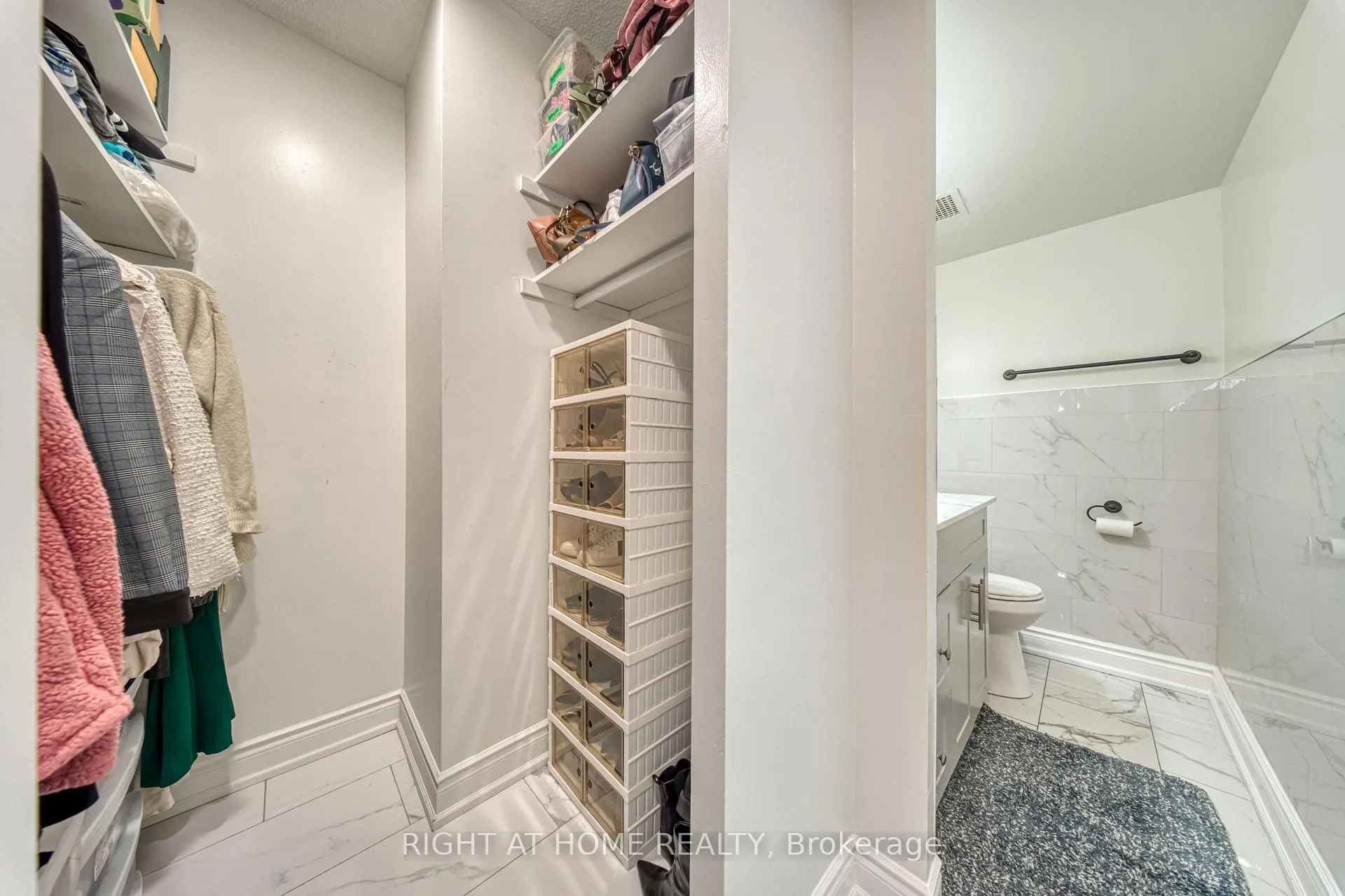 Photo 17 of Unit 2014, 320 Dixon Road, Etobicoke, Kingsview Village-The Westway — HOMEH