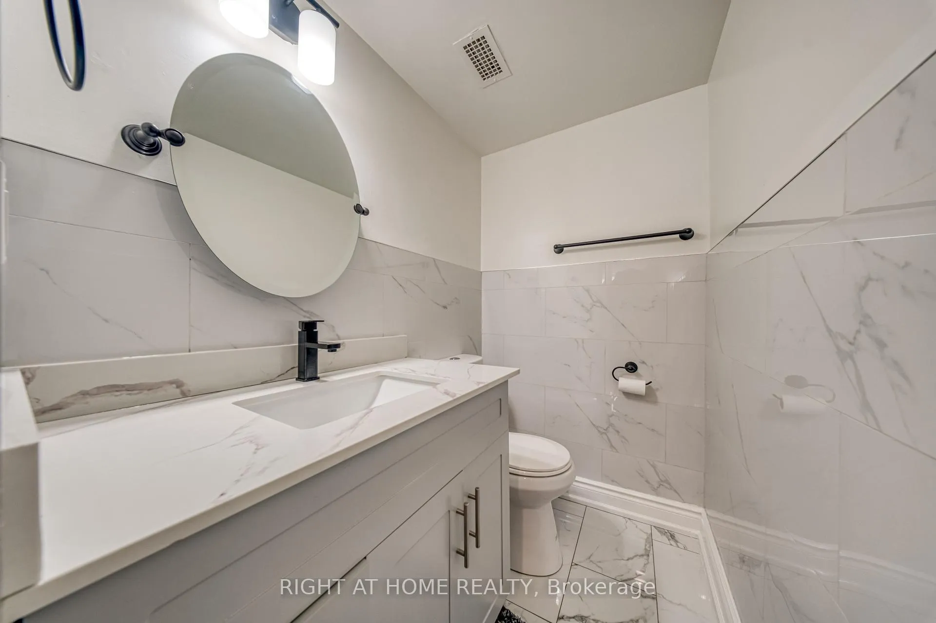 Photo 18 of Unit 2014, 320 Dixon Road, Etobicoke, Kingsview Village-The Westway — HOMEH