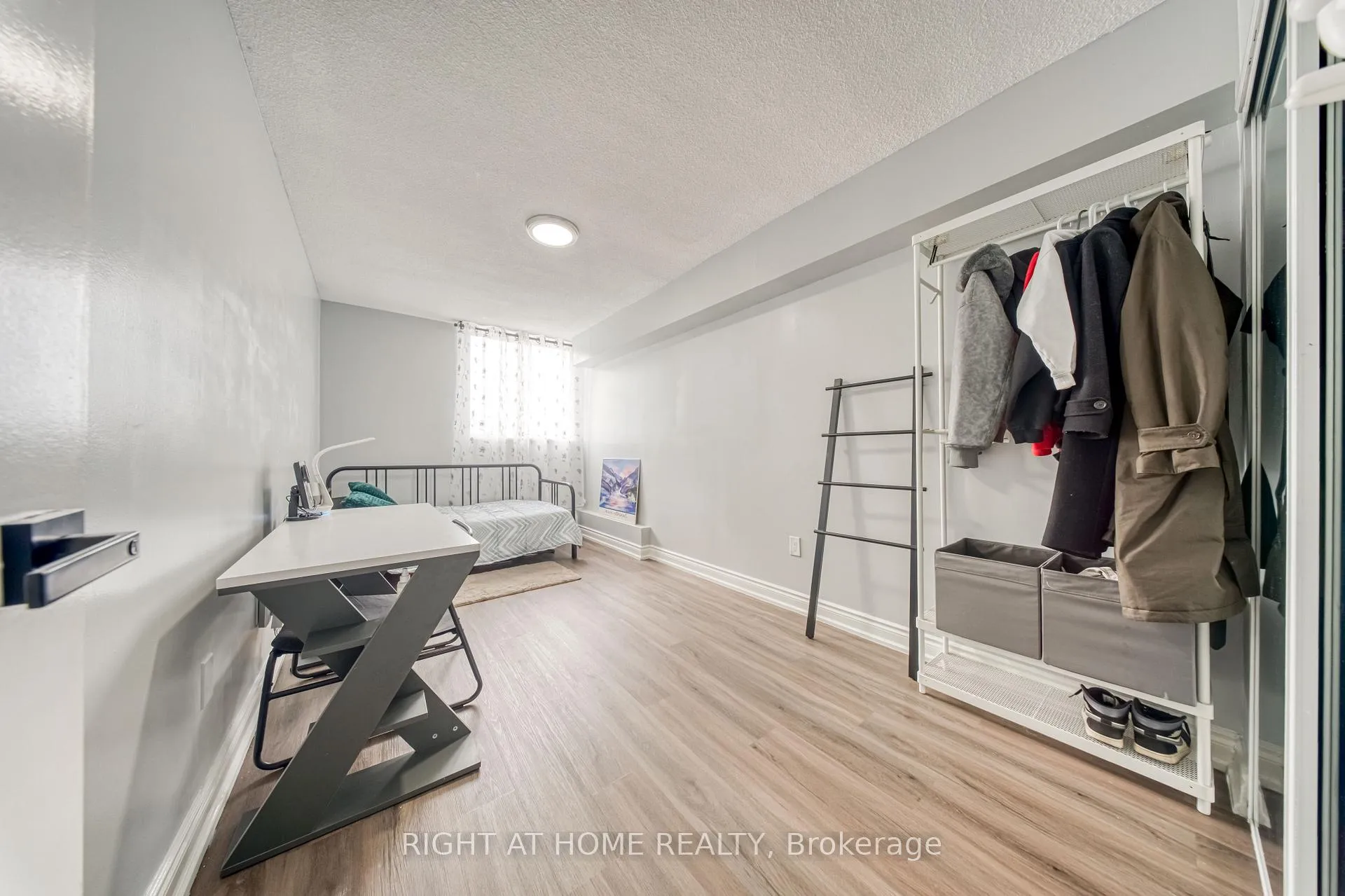 Photo 19 of Unit 2014, 320 Dixon Road, Etobicoke, Kingsview Village-The Westway — HOMEH
