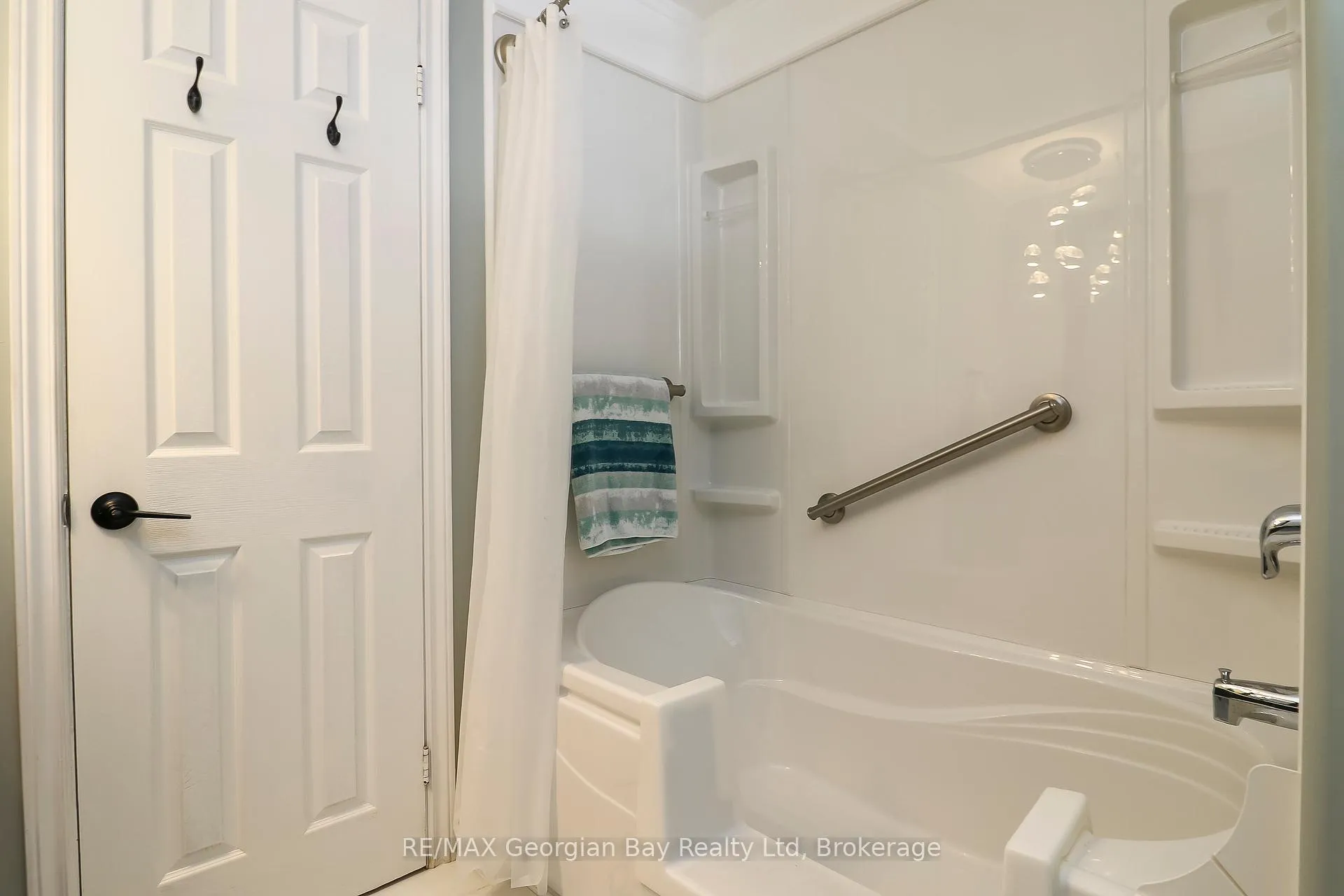 Photo 22 of Unit 63, 525 Midland Point Road, Midland — HOMEH