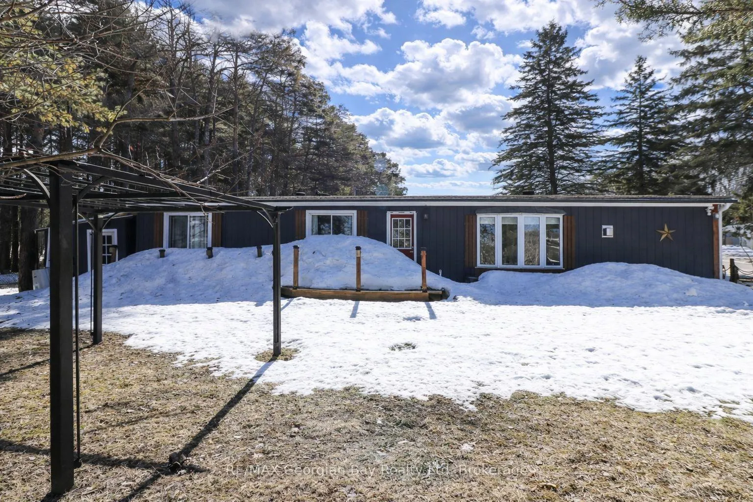 Photo 34 of Unit 63, 525 Midland Point Road, Midland — HOMEH