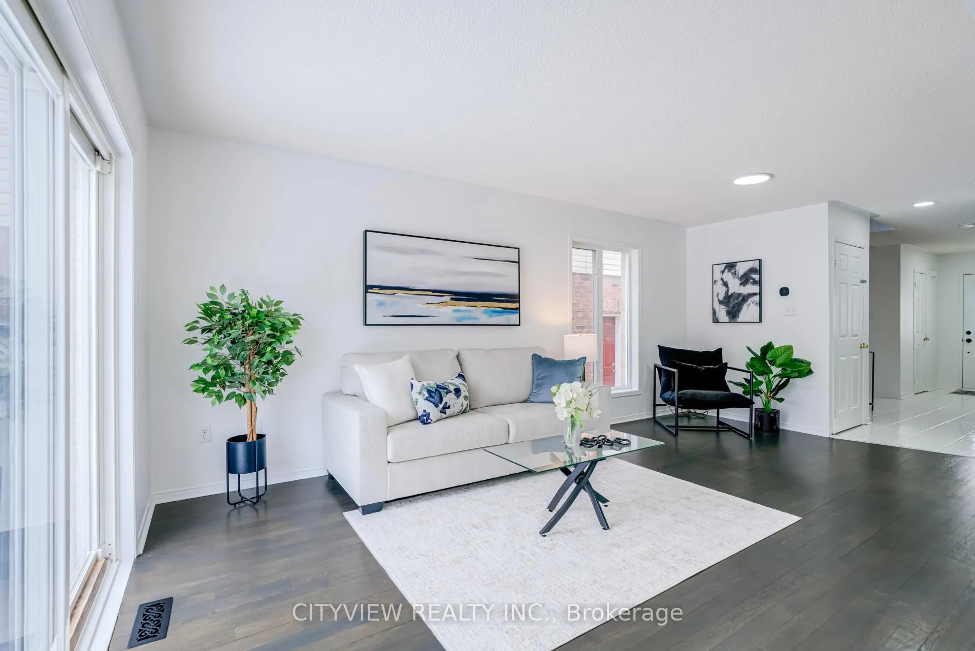 Photo 5 of 634 Amaretto Avenue, Pickering, Amberlea — HOMEH