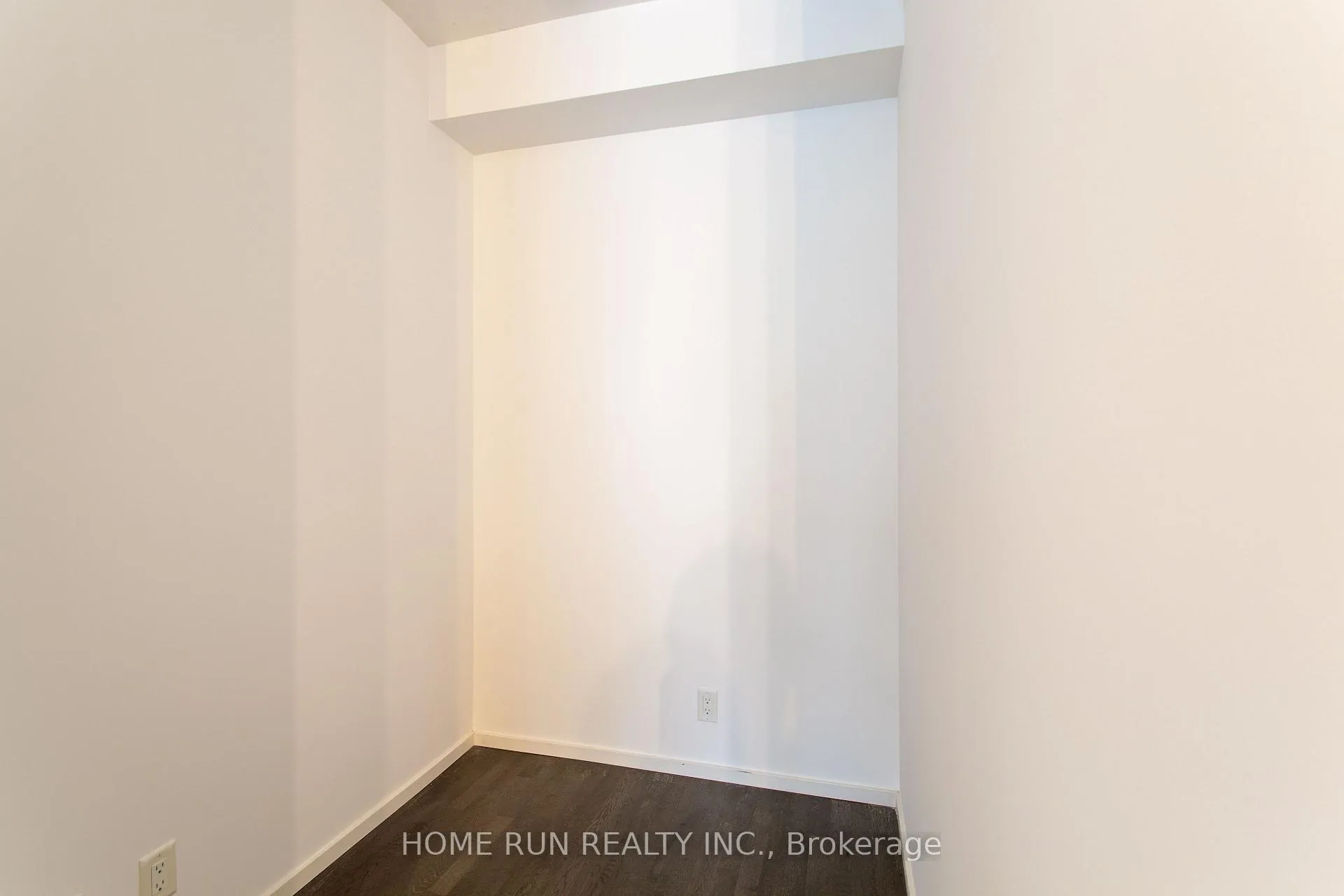 Photo 10 of Unit 9, 5 St. Joseph Street, Toronto, Bay Street Corridor — HOMEH