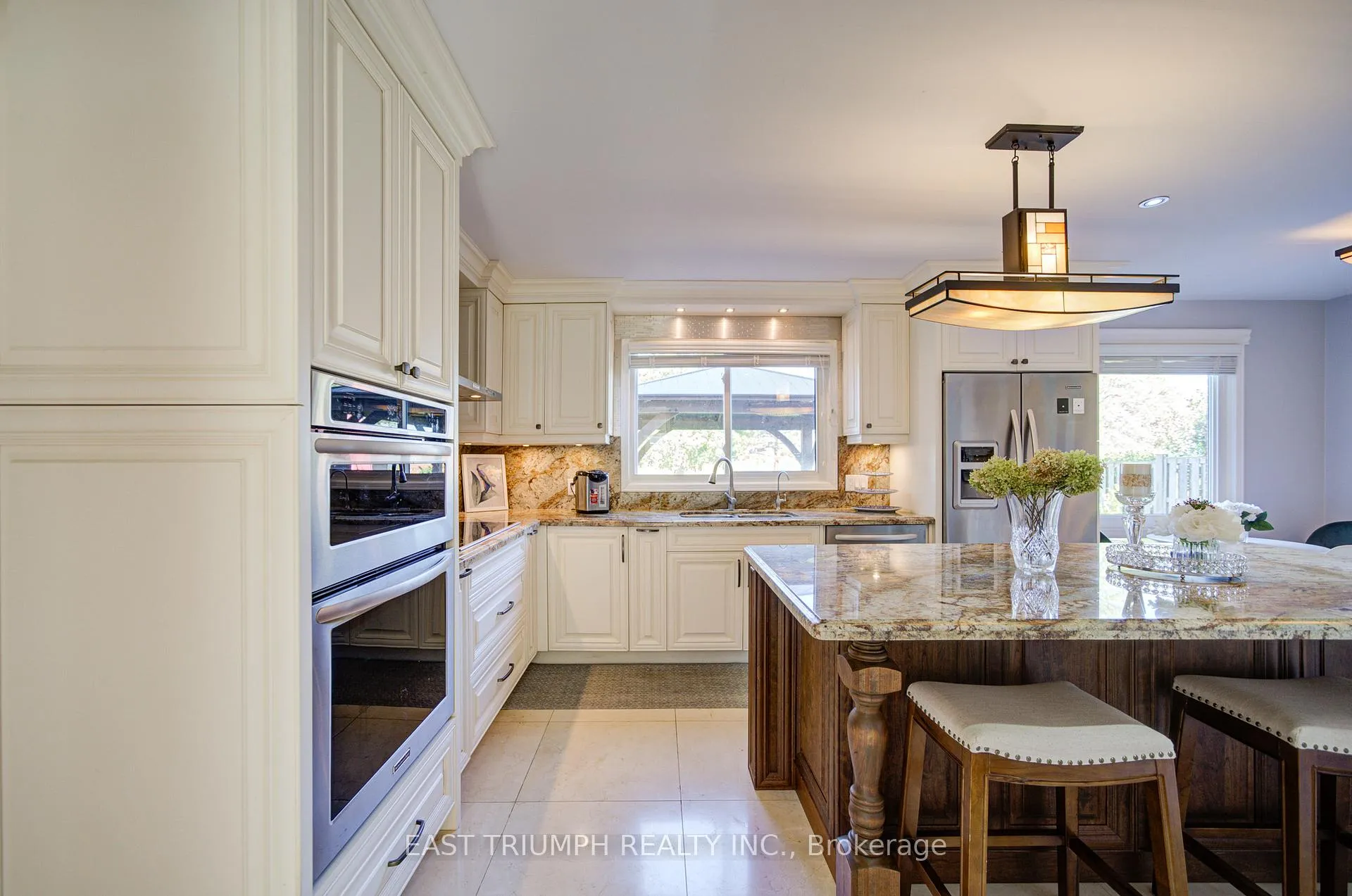 Photo 6 of 39 Royal York Road, St. Catharines, Lakeshore — HOMEH