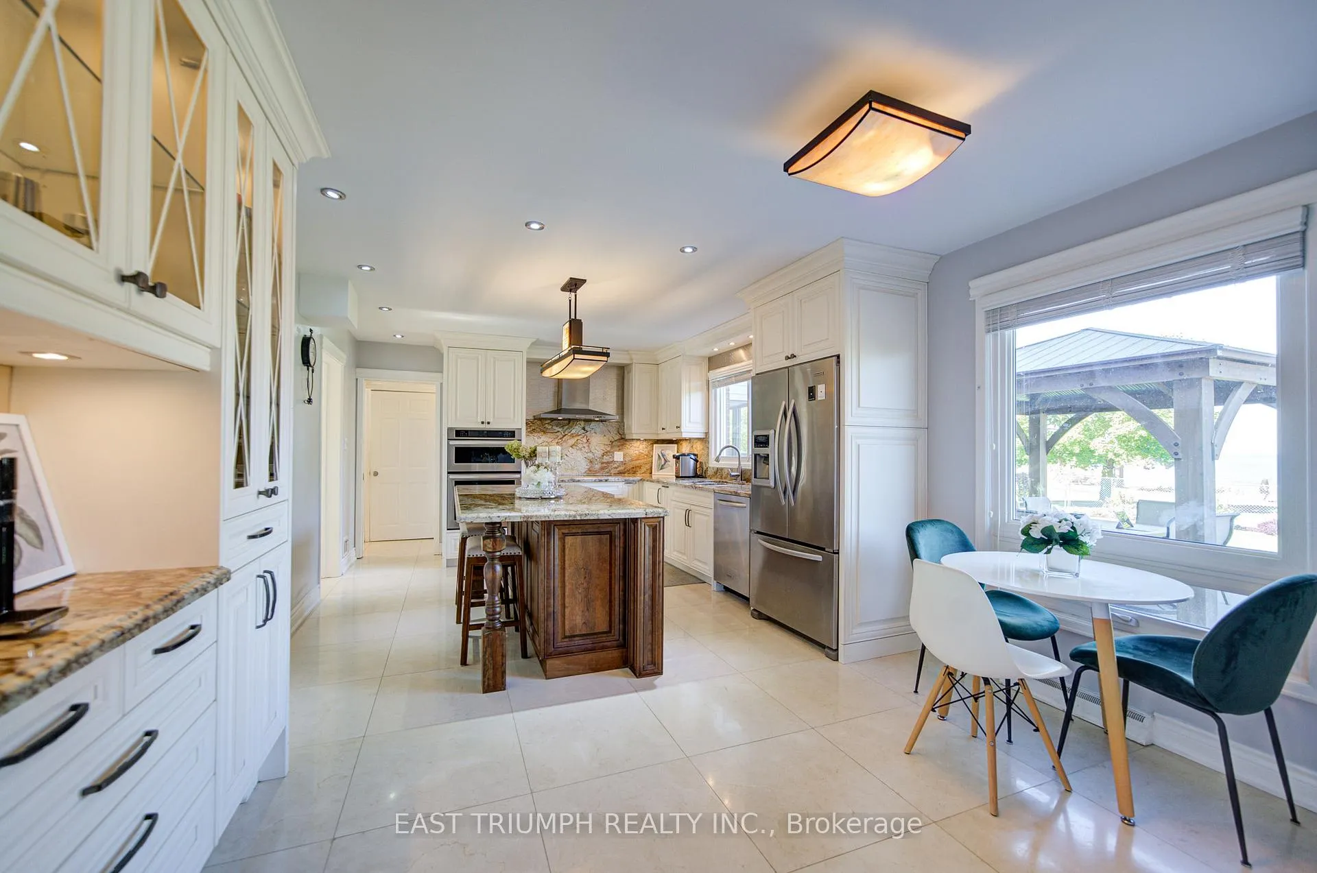 Photo 11 of 39 Royal York Road, St. Catharines, Lakeshore — HOMEH