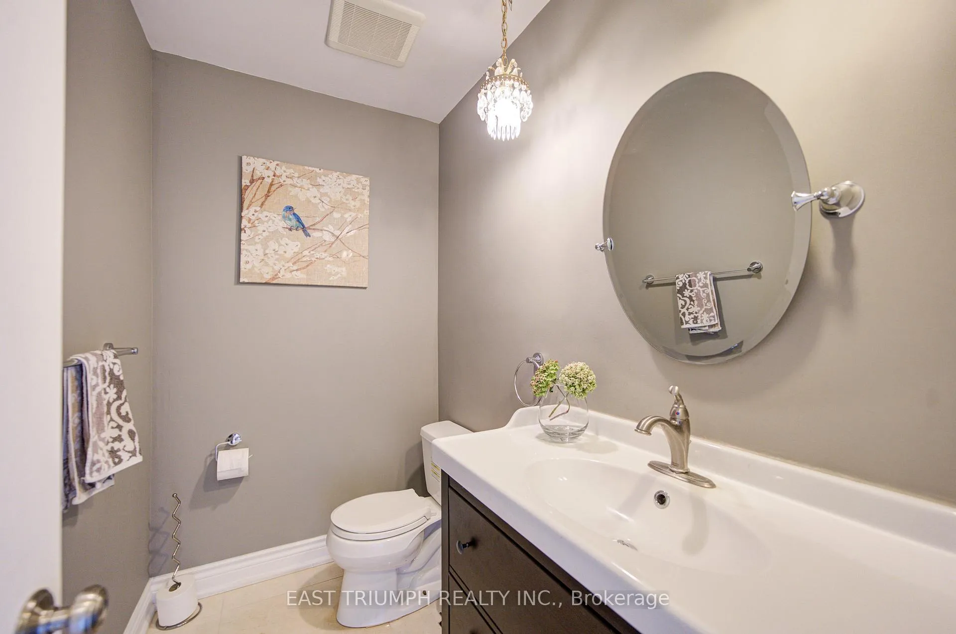 Photo 13 of 39 Royal York Road, St. Catharines, Lakeshore — HOMEH