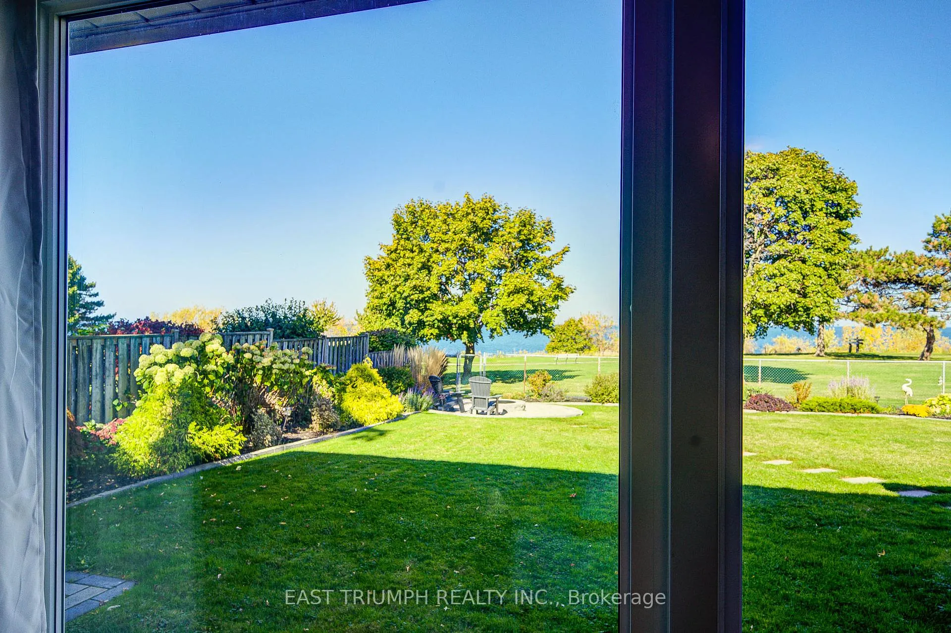 Photo 17 of 39 Royal York Road, St. Catharines, Lakeshore — HOMEH