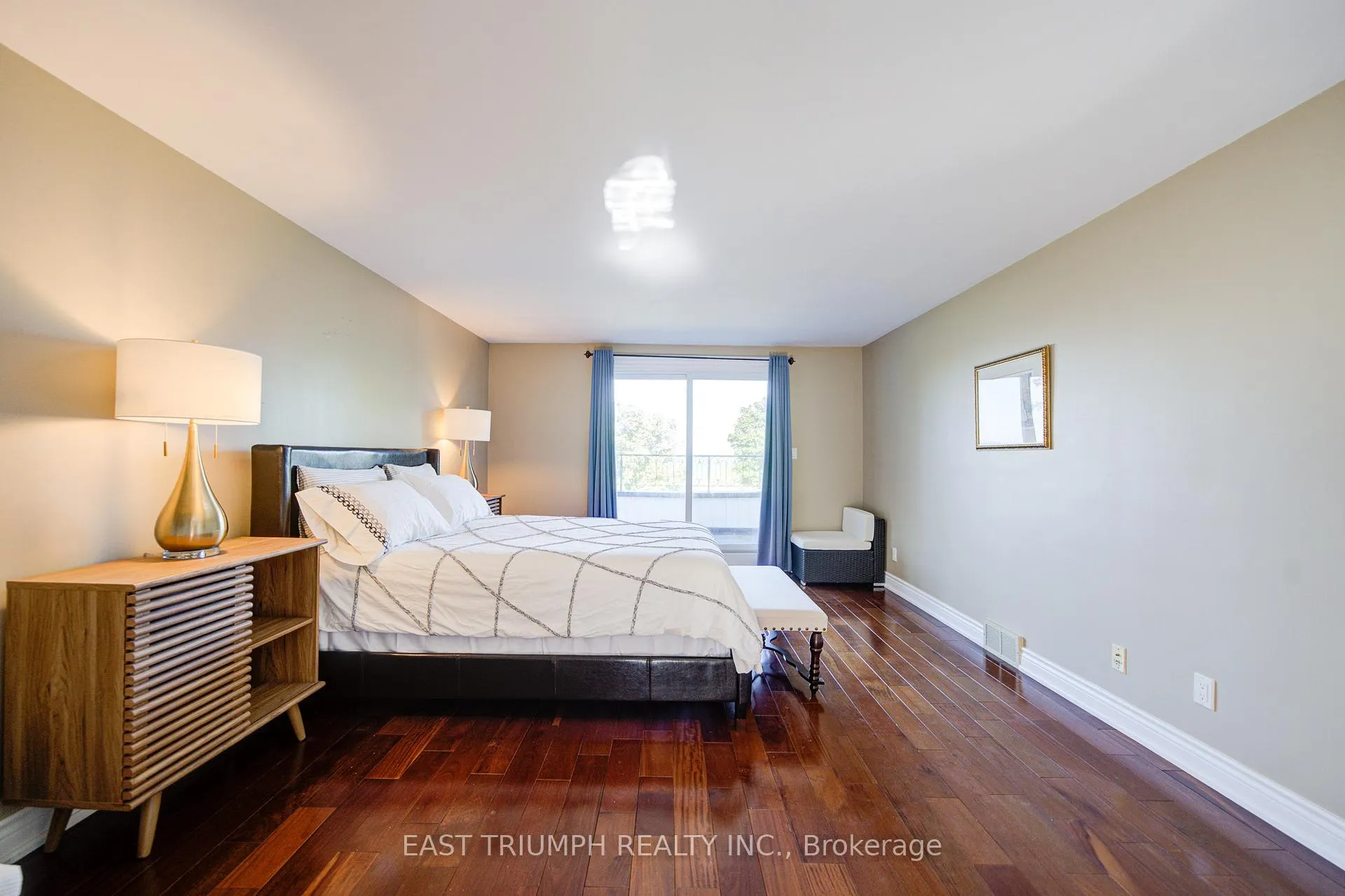 Photo 22 of 39 Royal York Road, St. Catharines, Lakeshore — HOMEH