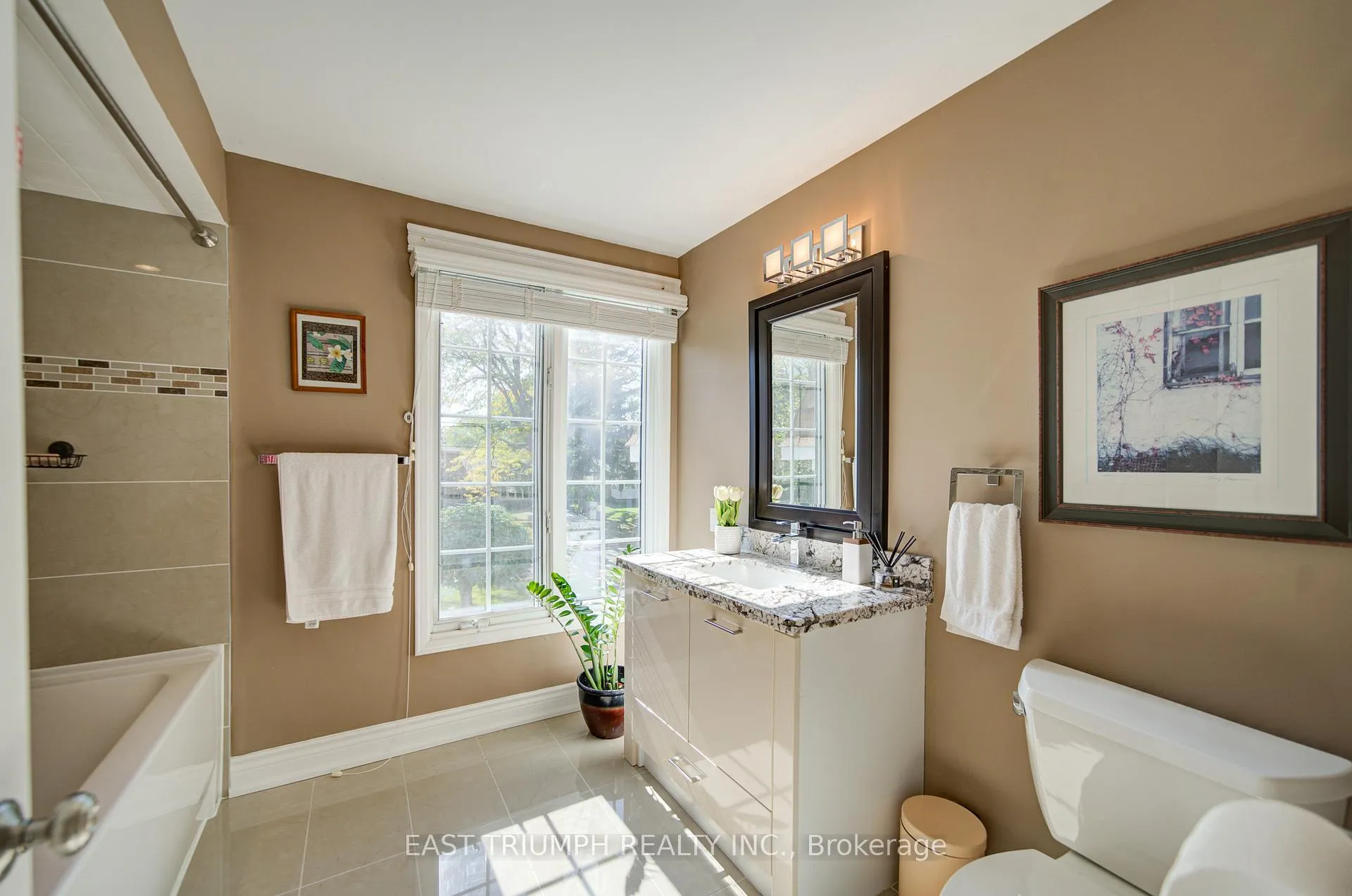 Photo 29 of 39 Royal York Road, St. Catharines, Lakeshore — HOMEH