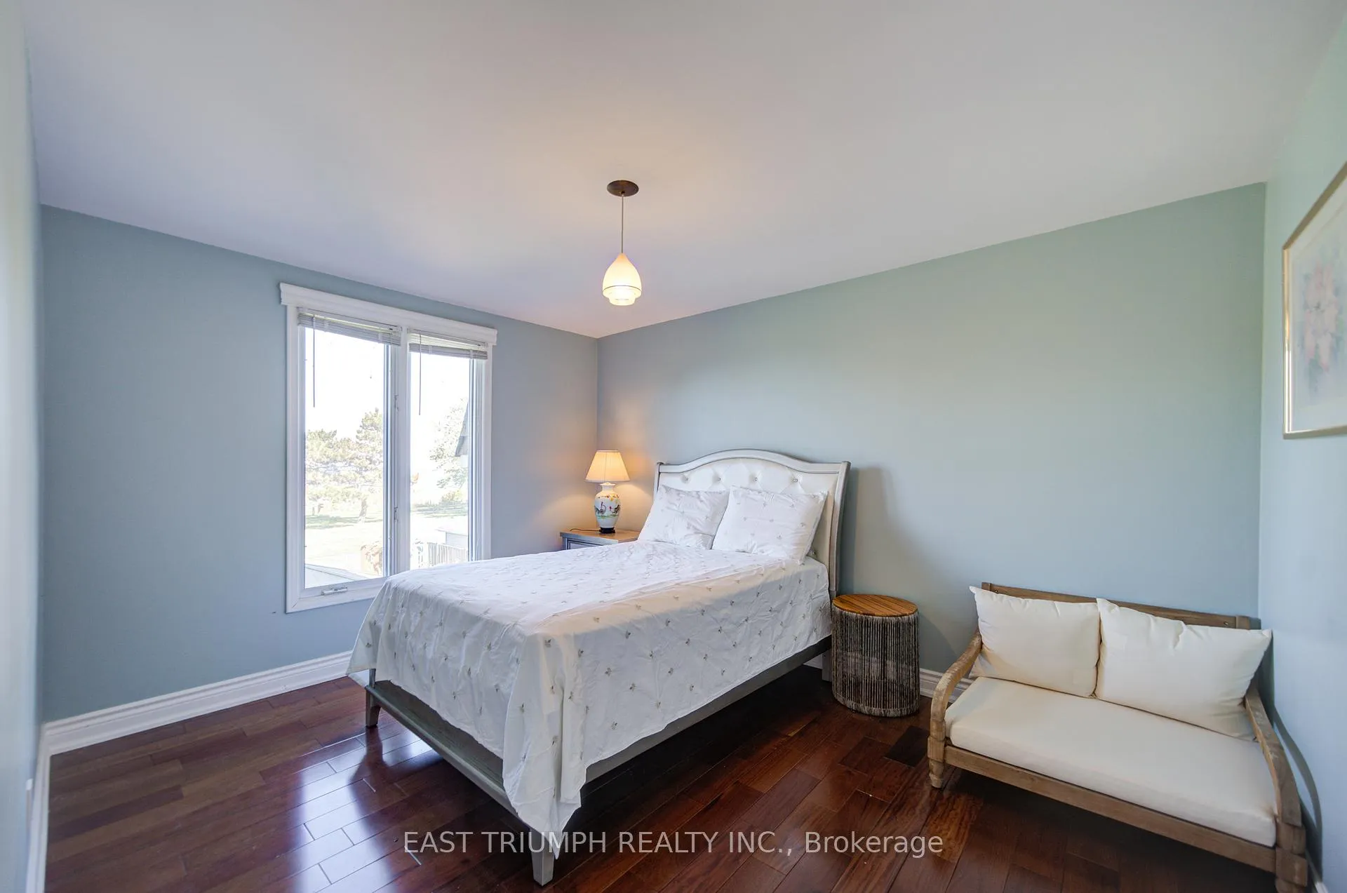 Photo 33 of 39 Royal York Road, St. Catharines, Lakeshore — HOMEH