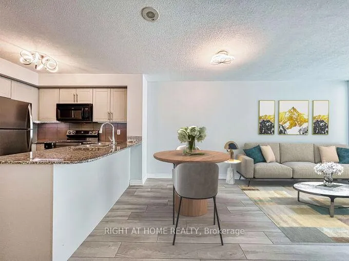 Photo 11 of Unit 803, 16 Yonge Street, Toronto, Waterfront Communities — HOMEH