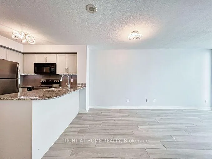 Photo 12 of Unit 803, 16 Yonge Street, Toronto, Waterfront Communities — HOMEH