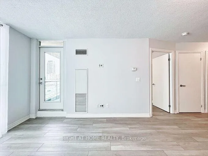 Photo 16 of Unit 803, 16 Yonge Street, Toronto, Waterfront Communities — HOMEH