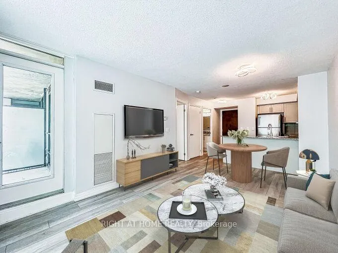 Photo 17 of Unit 803, 16 Yonge Street, Toronto, Waterfront Communities — HOMEH
