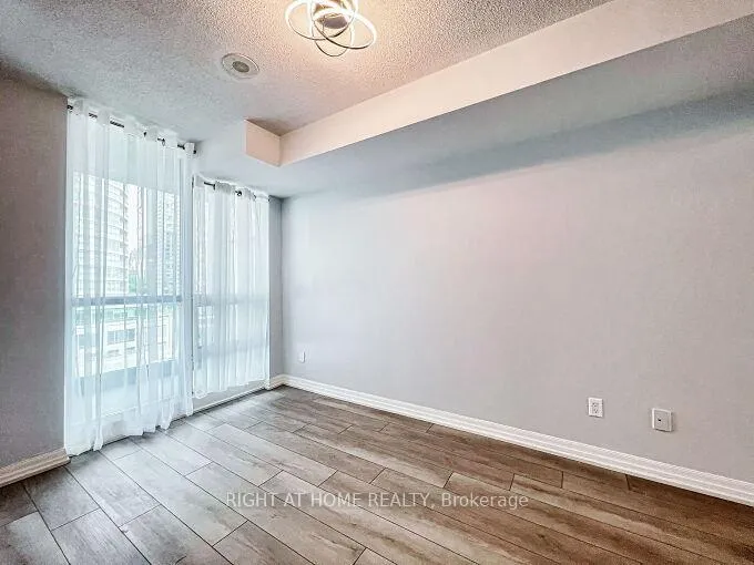 Photo 21 of Unit 803, 16 Yonge Street, Toronto, Waterfront Communities — HOMEH