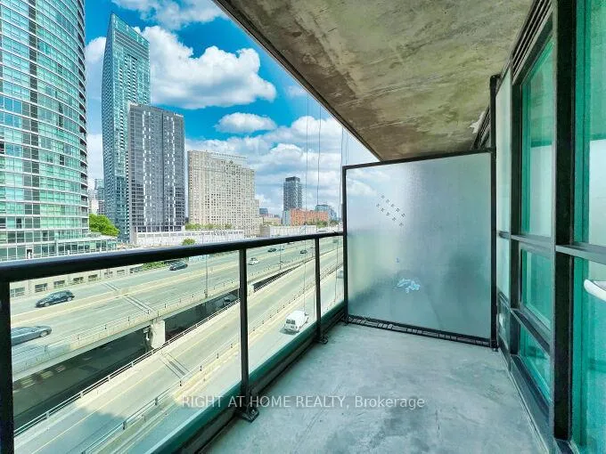 Photo 27 of Unit 803, 16 Yonge Street, Toronto, Waterfront Communities — HOMEH