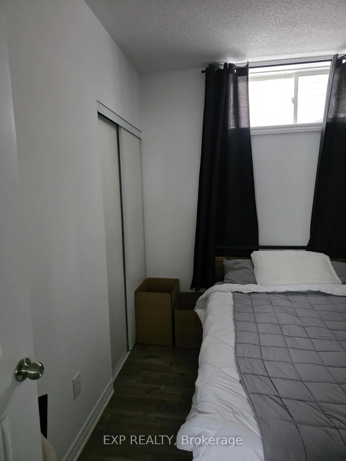 Photo 2 of Unit B, 159 Minikan Street, Ottawa, Blossom Park/Kemp Park/Findlay Creek — HOMEH