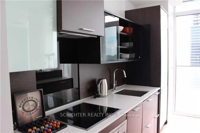Photo 6 of Unit 3403, 75 St Nicholas Street, Toronto, Bay Street Corridor — HOMEH