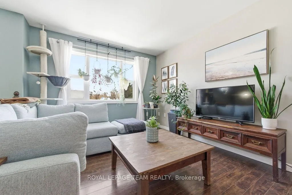 Photo 15 of 264 Mckenzie Street E, Pembroke — HOMEH