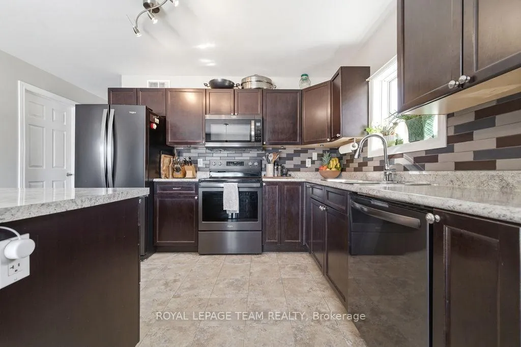 Photo 18 of 264 Mckenzie Street E, Pembroke — HOMEH