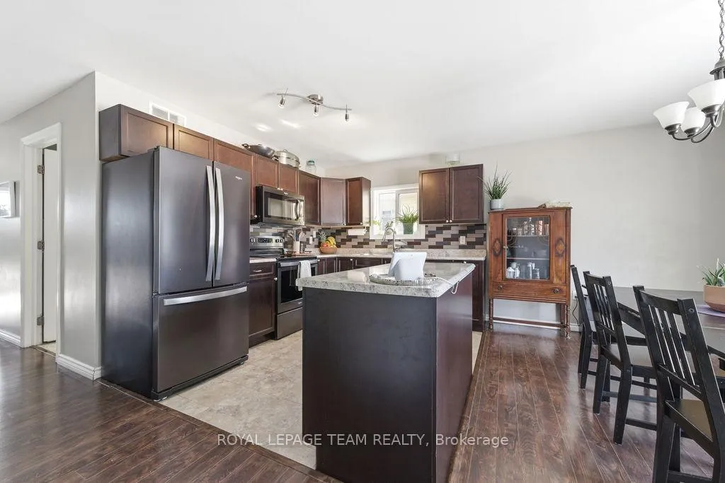 Photo 26 of 264 Mckenzie Street E, Pembroke — HOMEH