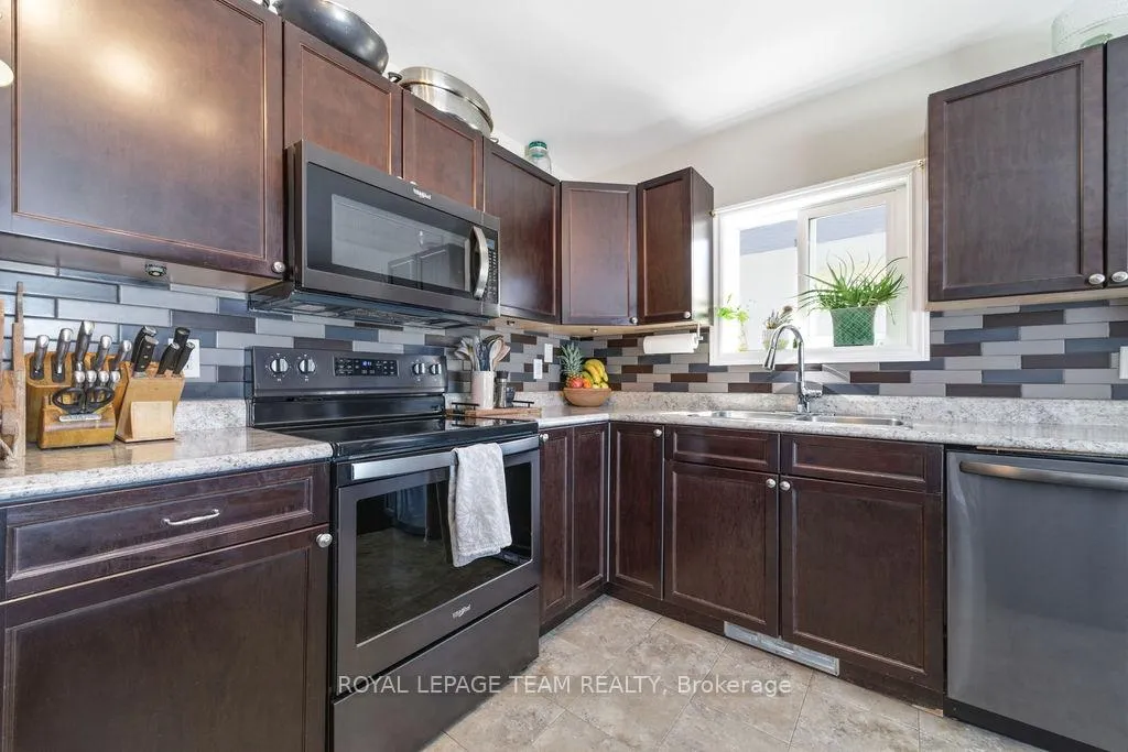 Photo 27 of 264 Mckenzie Street E, Pembroke — HOMEH